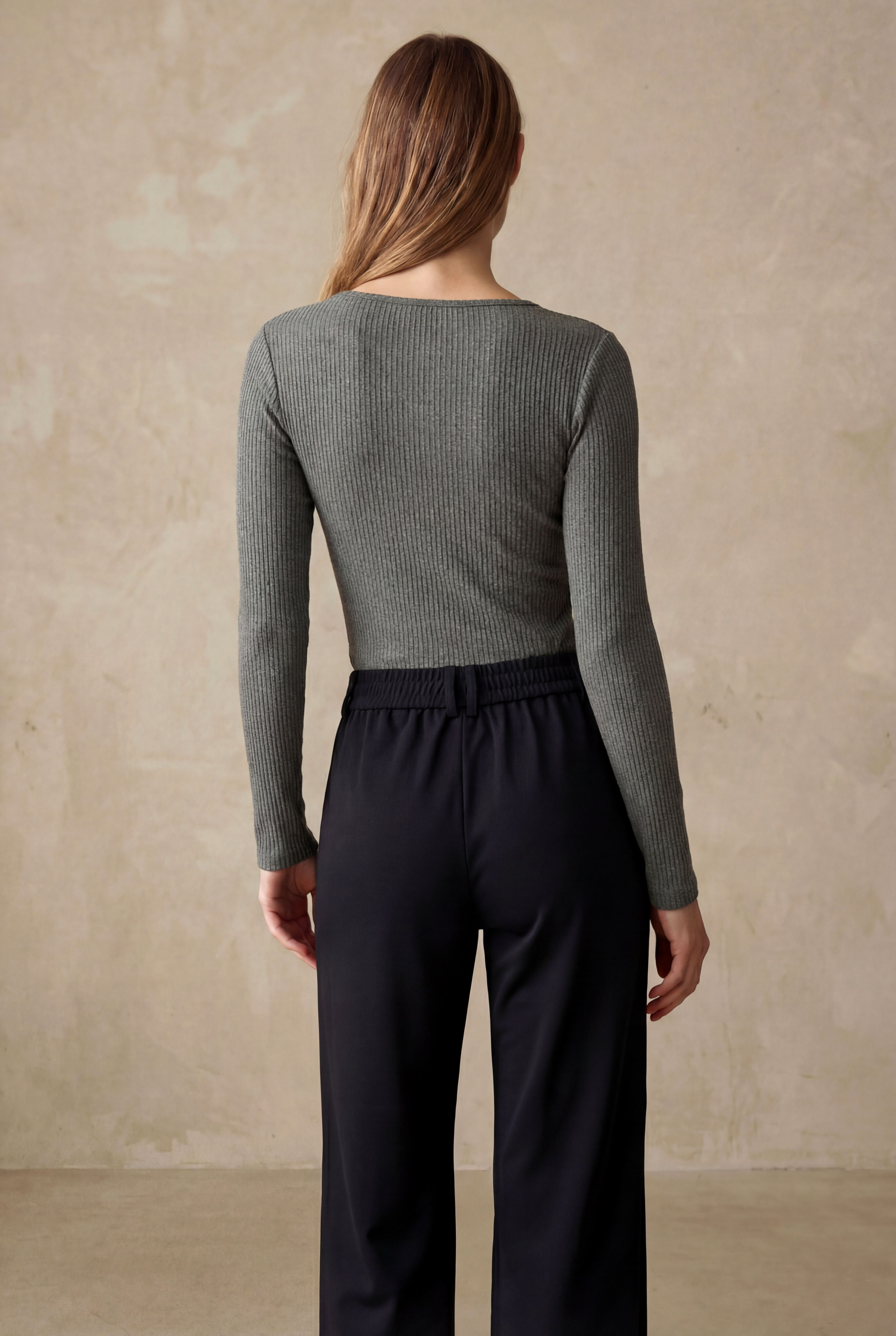 Antrasit V Yaka Uzun Kollu Kadın Bluz OTTILIE TOP - Blouse - Westmark London EU(TR) Store Organik Pamuklu Sürdürülebilir Moda