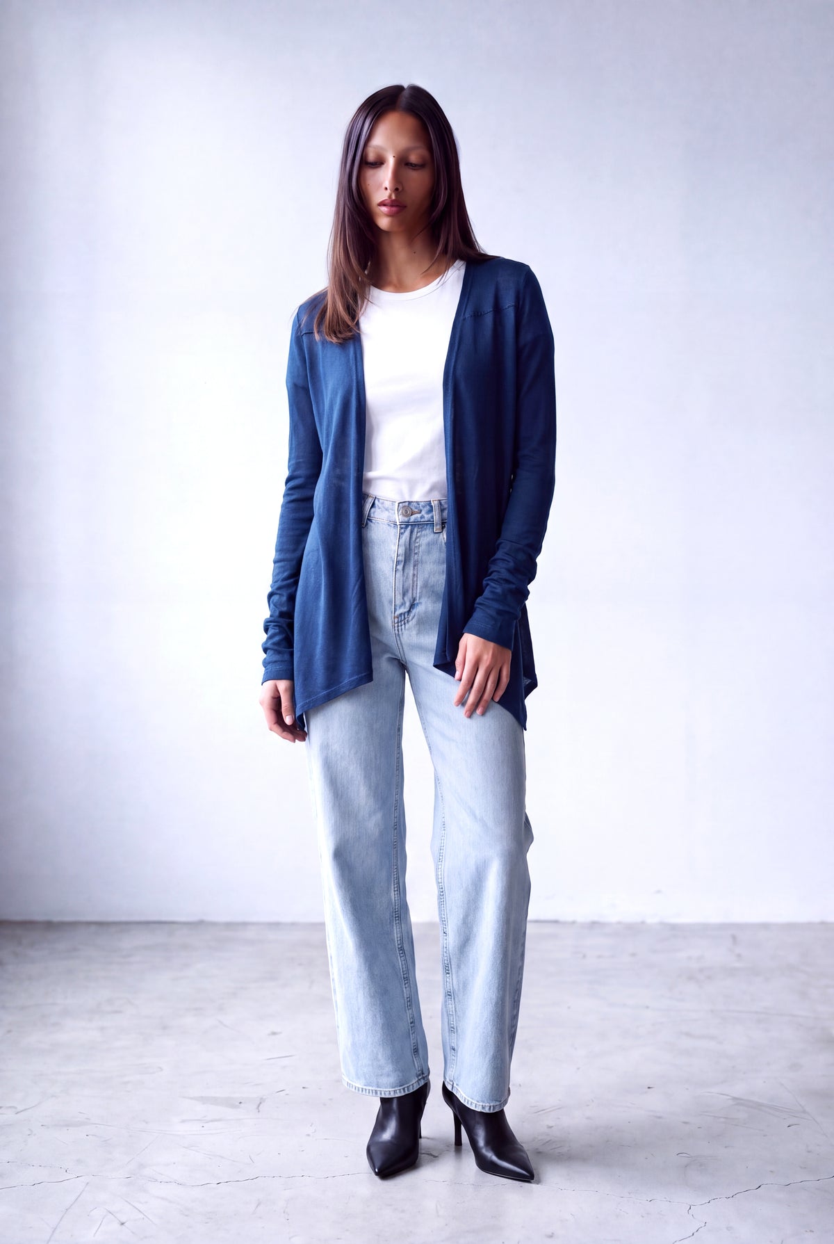 Lacivert Kadın Lacivert %100 Viskon V Yaka Uzun Kollu Omuz Dikiş Detaylı Uzun Hırka MOLLY - Cardigan - Westmark London EU(TR) Store Organik Pamuklu Sürdürülebilir Moda