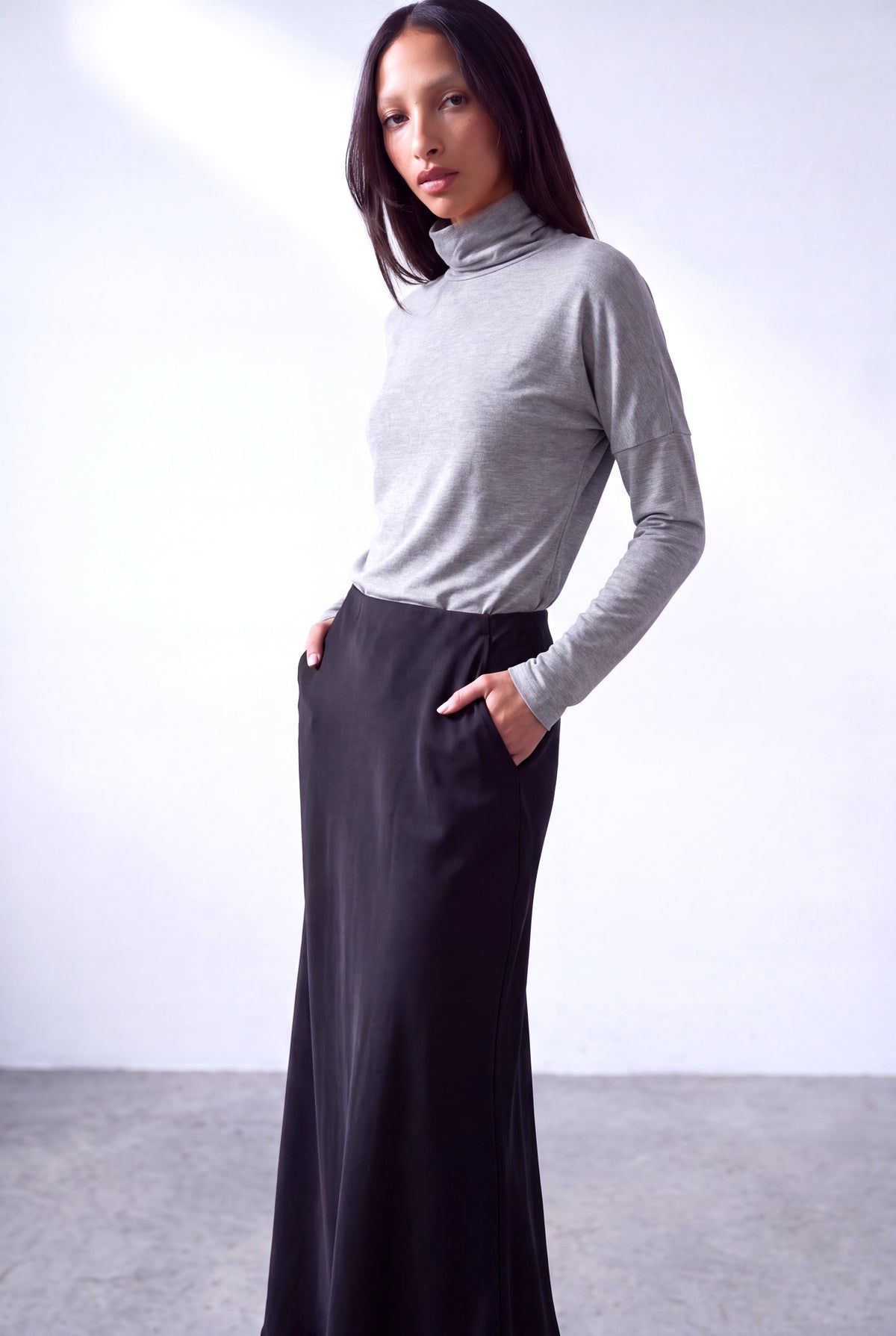 Gri Melanj Kadın Gri Melanj Viskon Karışımlı Dökümlü Balıkçı Yaka Uzun Kollu Düşük Omuzlu Bluz MOYA - Top - Westmark London EU(TR) Store Organik Pamuklu Sürdürülebilir Moda