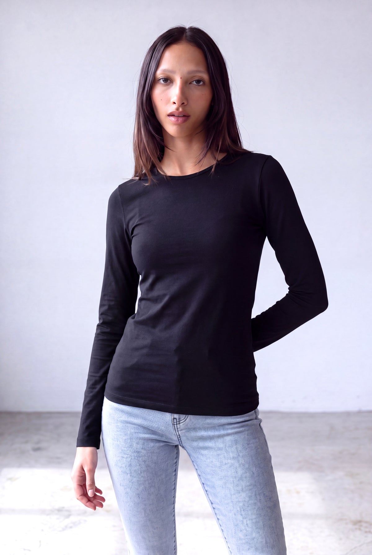 Siyah Kadın Siyah Viskon Bisiklet Yaka Uzun Kollu Transparan Tül Bluz MICHELLE MECH - Top - Westmark London EU(TR) Store Organik Pamuklu Sürdürülebilir Moda