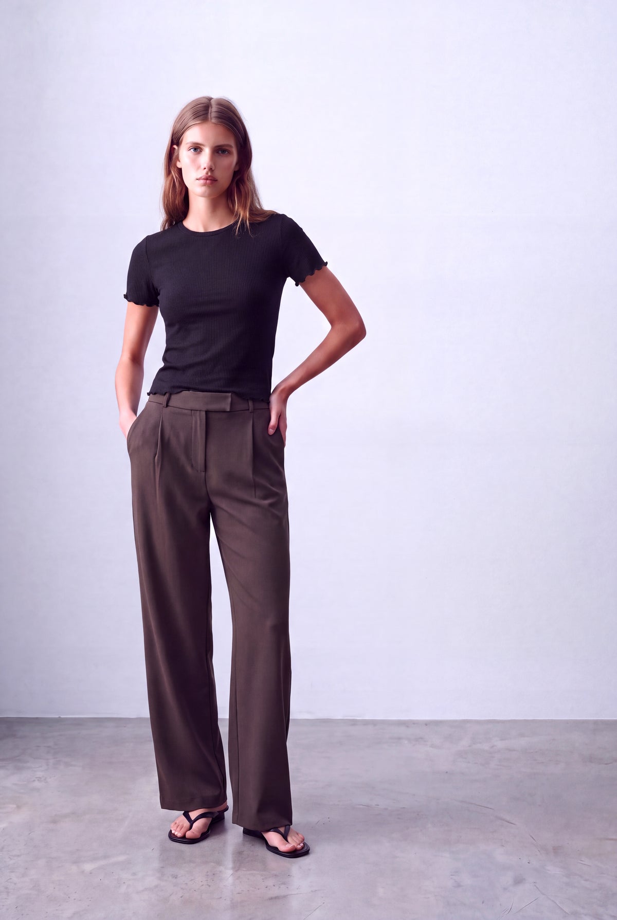 Siyah Kadın Siyah Viskonlu Kaşkorse Bisiklet Yaka Kısa Kollu Etek Ve Kol Ucu Fırfırlı Bluz SABRINA - Top - Westmark London EU(TR) Store Organik Pamuklu Sürdürülebilir Moda