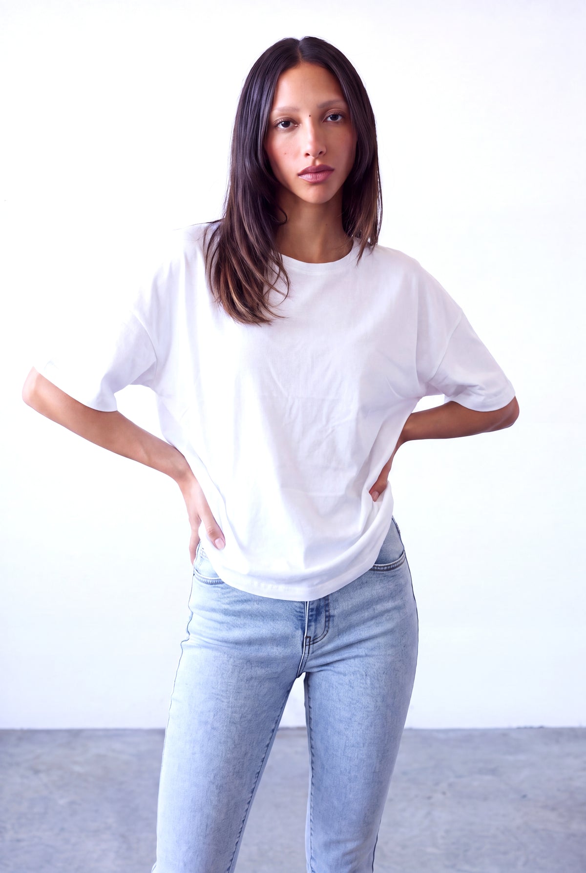 Beyaz Kadın Beyaz Pamuklu Bisiklet Yaka Kısa Kollu Düşük Omuz Sırt Cut Out Detaylı T-Shirt CHELSEA - Top - Westmark London EU(TR) Store Organik Pamuklu Sürdürülebilir Moda