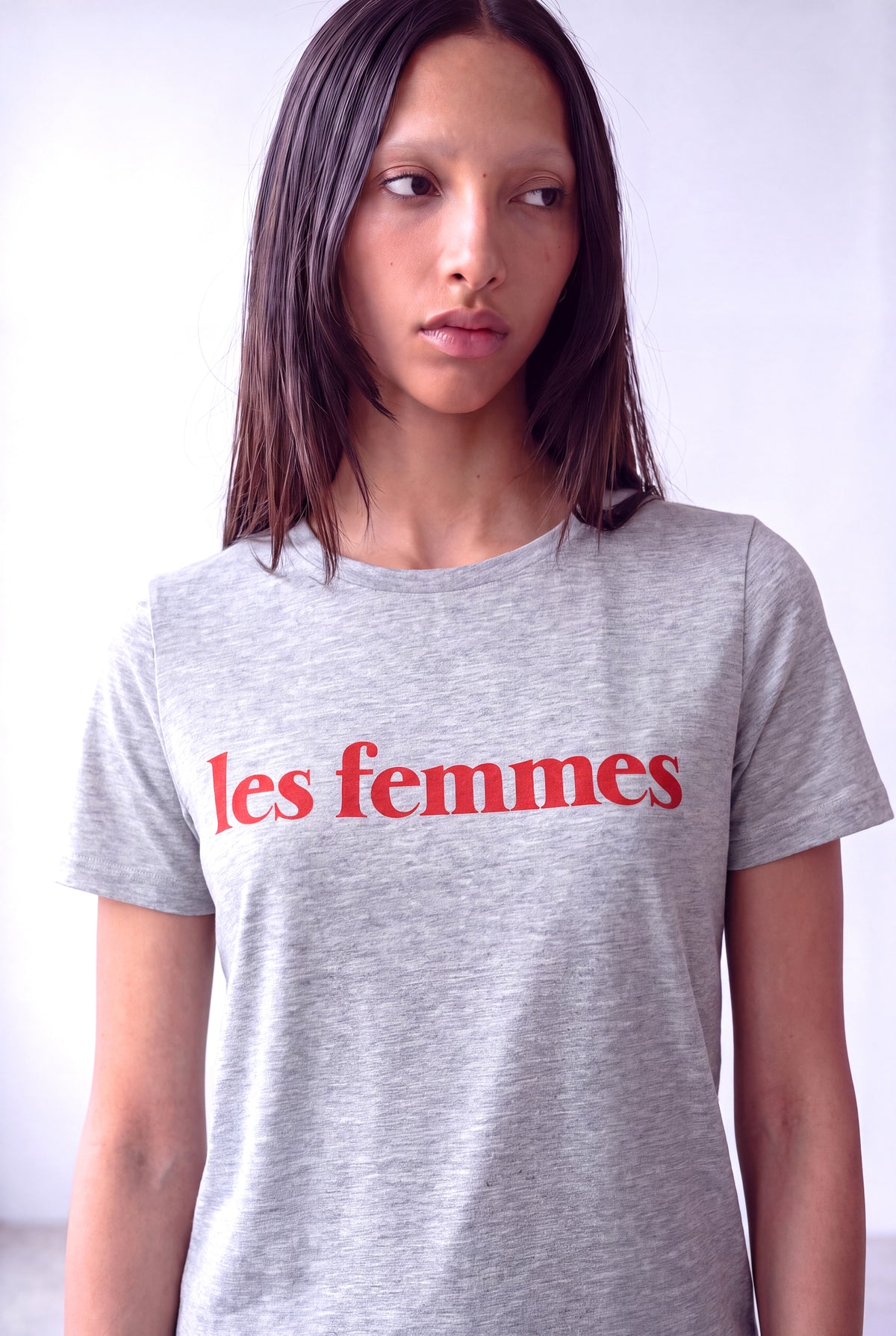 Gri Melanj Kadın Gri Melanj Pamuklu Bisiklet Yaka Kısa Kollu Nakış Detaylı Baskılı T-Shirt FIONA - Top - Westmark London EU(TR) Store Organik Pamuklu Sürdürülebilir Moda