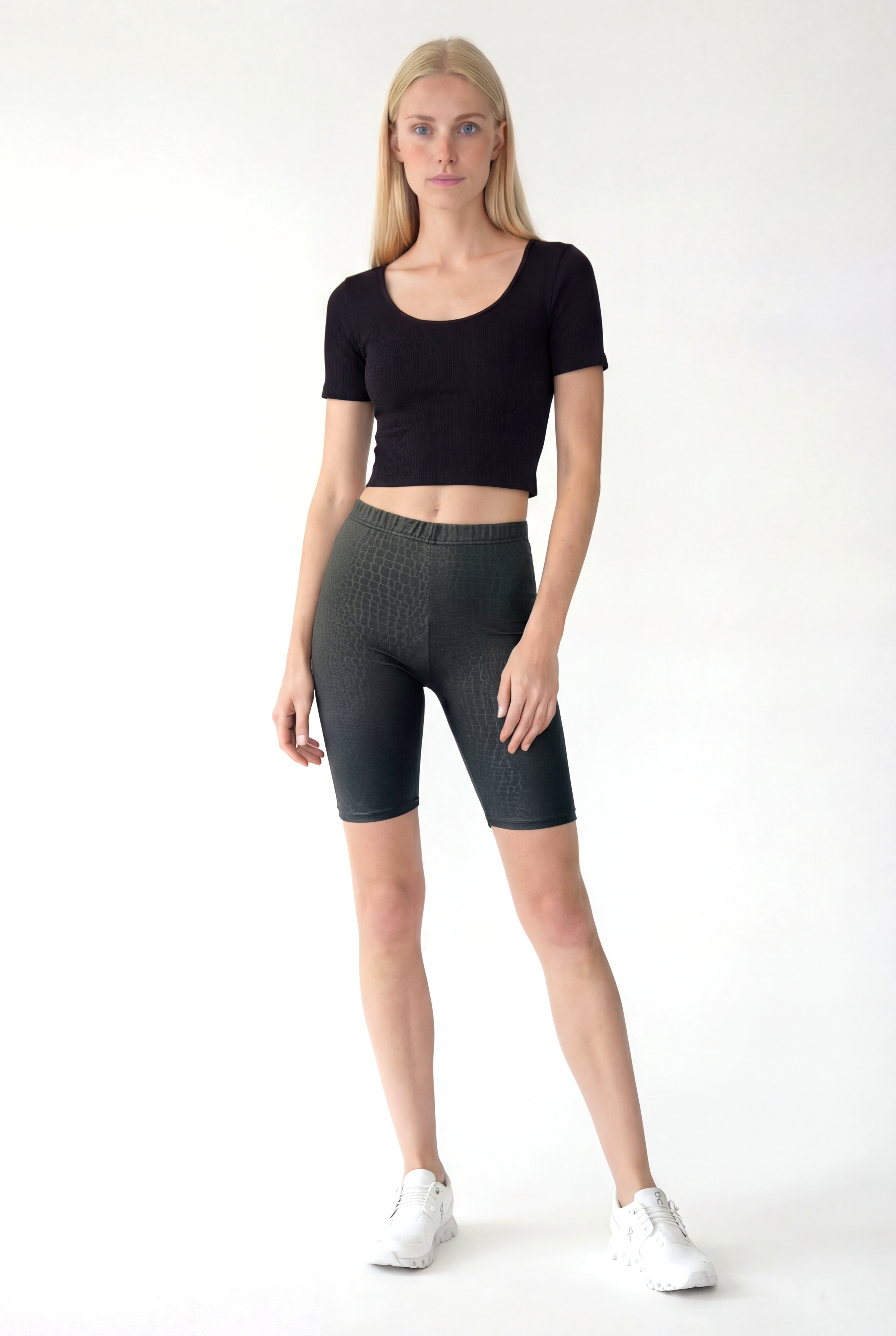 Siyah Timsah Desenli Polyester Elastan Karışımlı Kadın Biker Şort LUCINE BIKE SHORTS - Sweatpant - Westmark London EU(TR) Store Organik Pamuklu Sürdürülebilir Moda