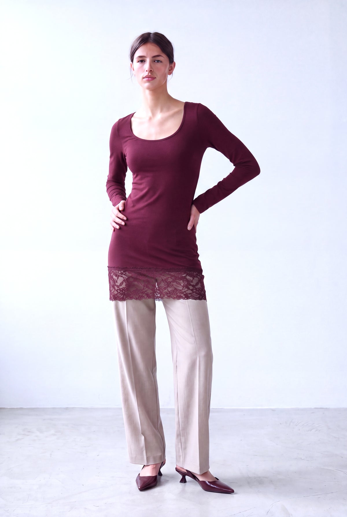 Bordo Kadın Bordo Pamuklu Kare Yaka Uzun Kollu Eteği Dantel Detaylı Uzun Bluz MILA - Top - Westmark London EU(TR) Store Organik Pamuklu Sürdürülebilir Moda