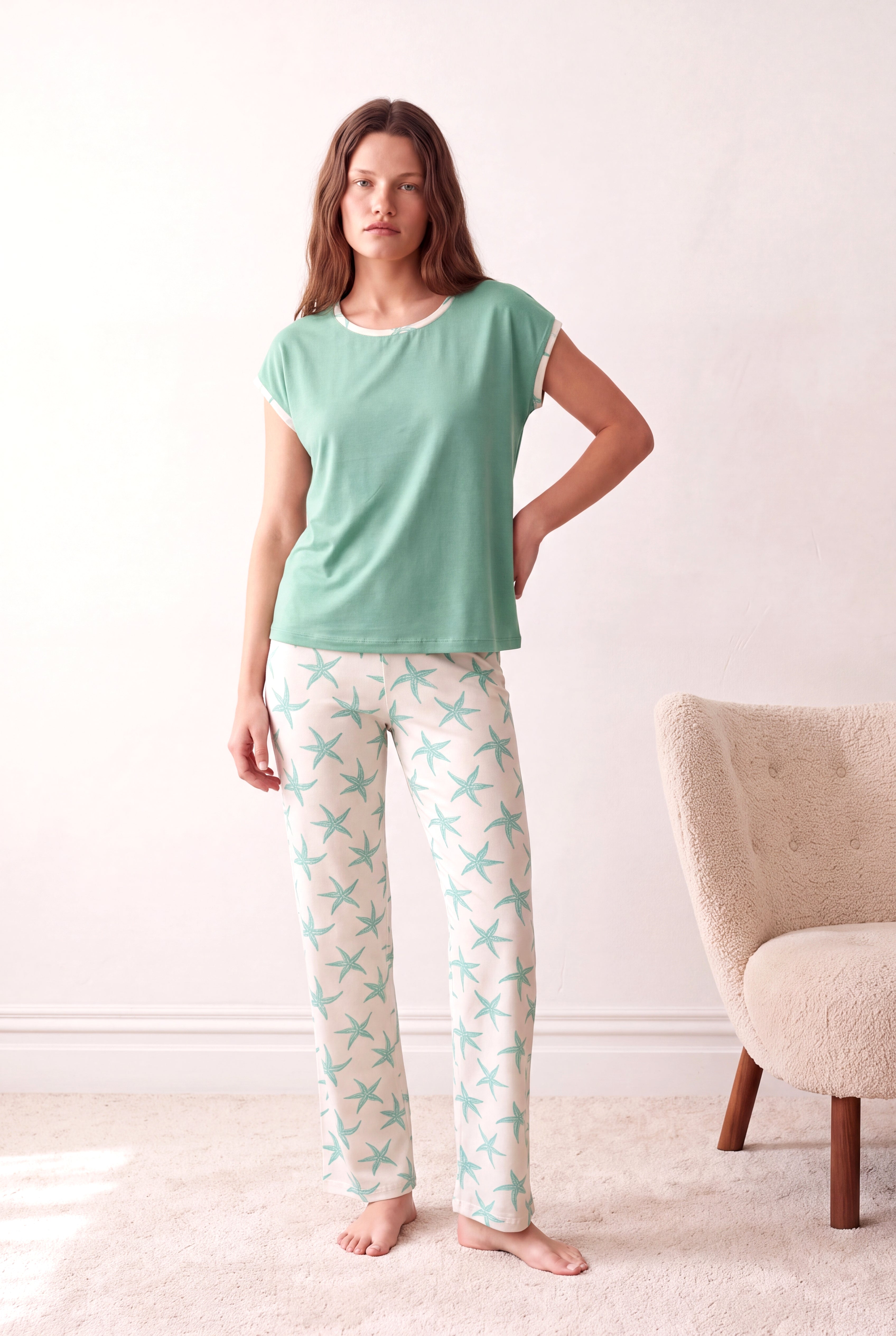 Kadın Pamuklu Yeşil / Sarı Desenli Kısa Kollu Bisiklet Yaka Desenli Biye Detaylı Uzun Altlı Pijama Takım PJLOU