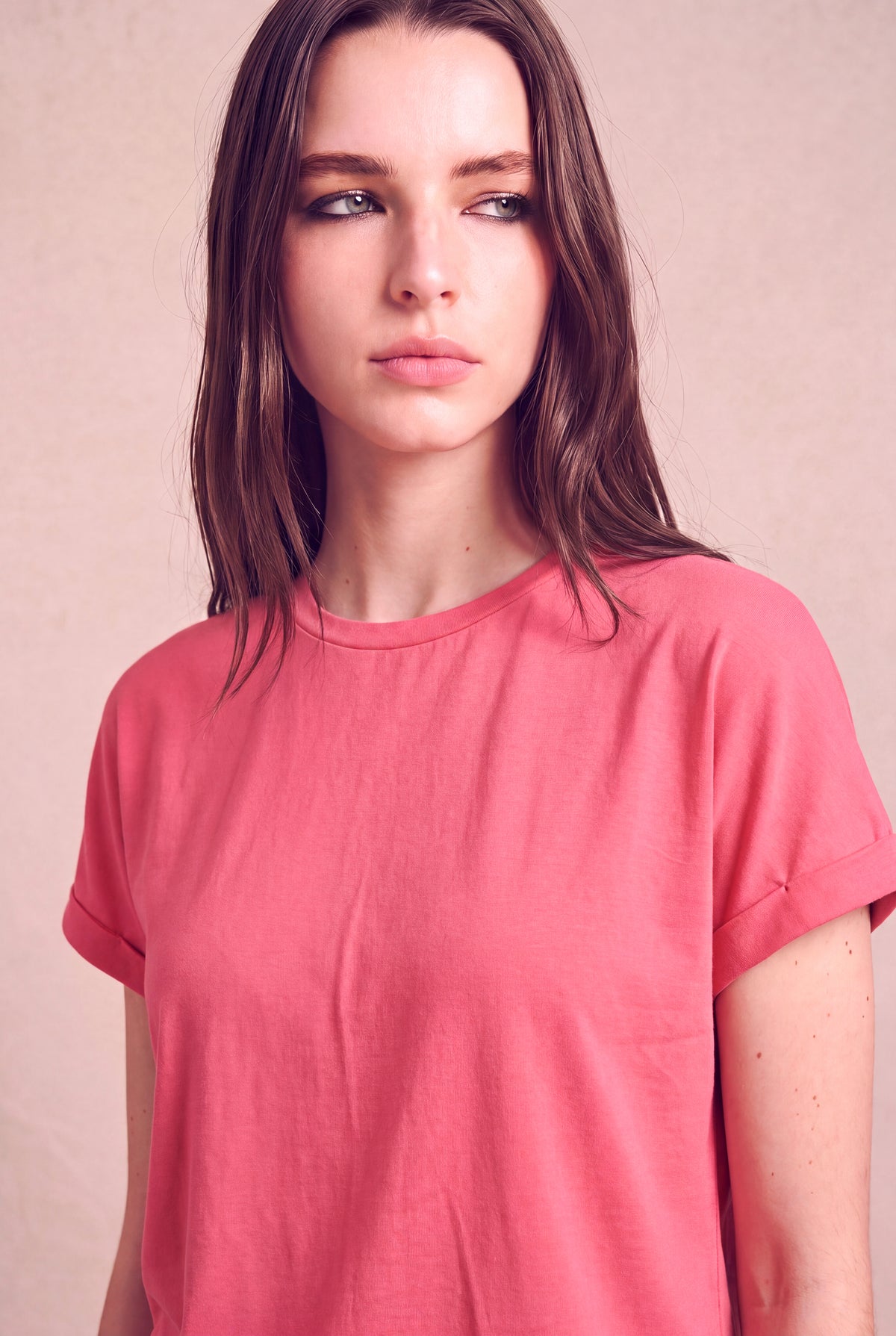 Kadın Modal / Pamuk Pembe Katlamalı Kısa Kol Bisiklet Yaka Rahat Kesim T-Shirt SILJE