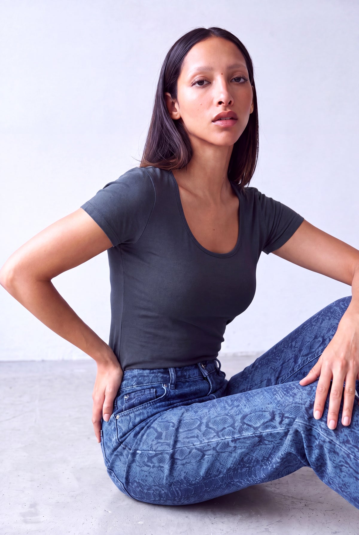 Ombre Mavi Kadın Ombre Mavi Pamuklu Geniş Bisiklet Yaka Kısa Kollu T-Shirt MAYA - Top - Westmark London EU(TR) Store Organik Pamuklu Sürdürülebilir Moda