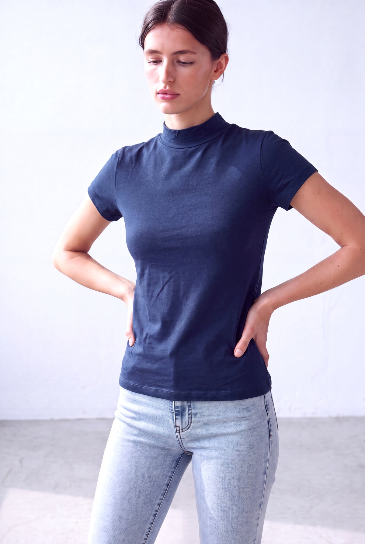 Koyu Lacivert Kadın Koyu Lacivert Viskon Yarım Balıkçı Yaka Kısa Kollu Duble Kol Detaylı Bluz DONNA - Top - Westmark London EU(TR) Store Organik Pamuklu Sürdürülebilir Moda