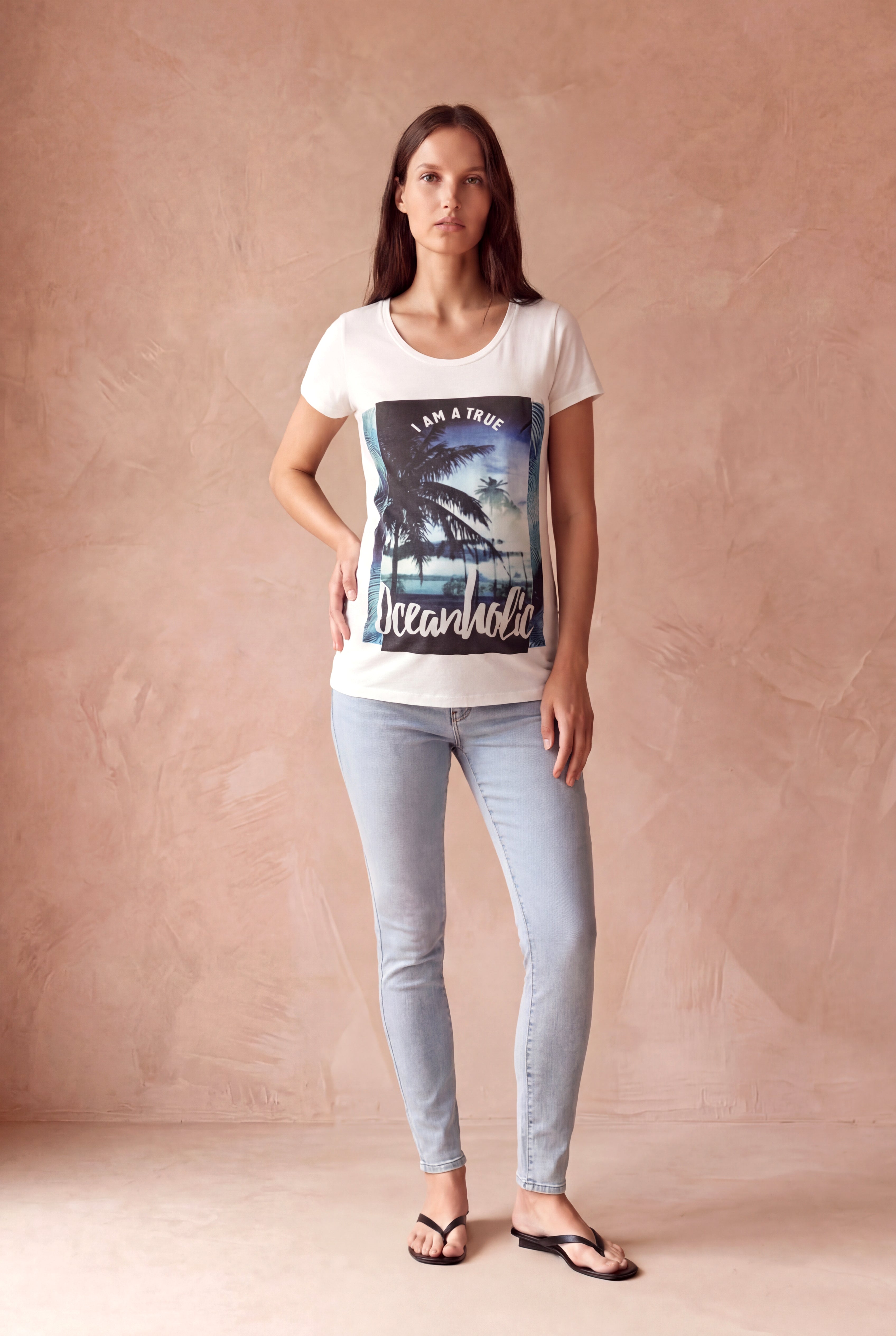 Hamile Ekru Bisiklet Yaka Baskılı T-Shirt BELLA