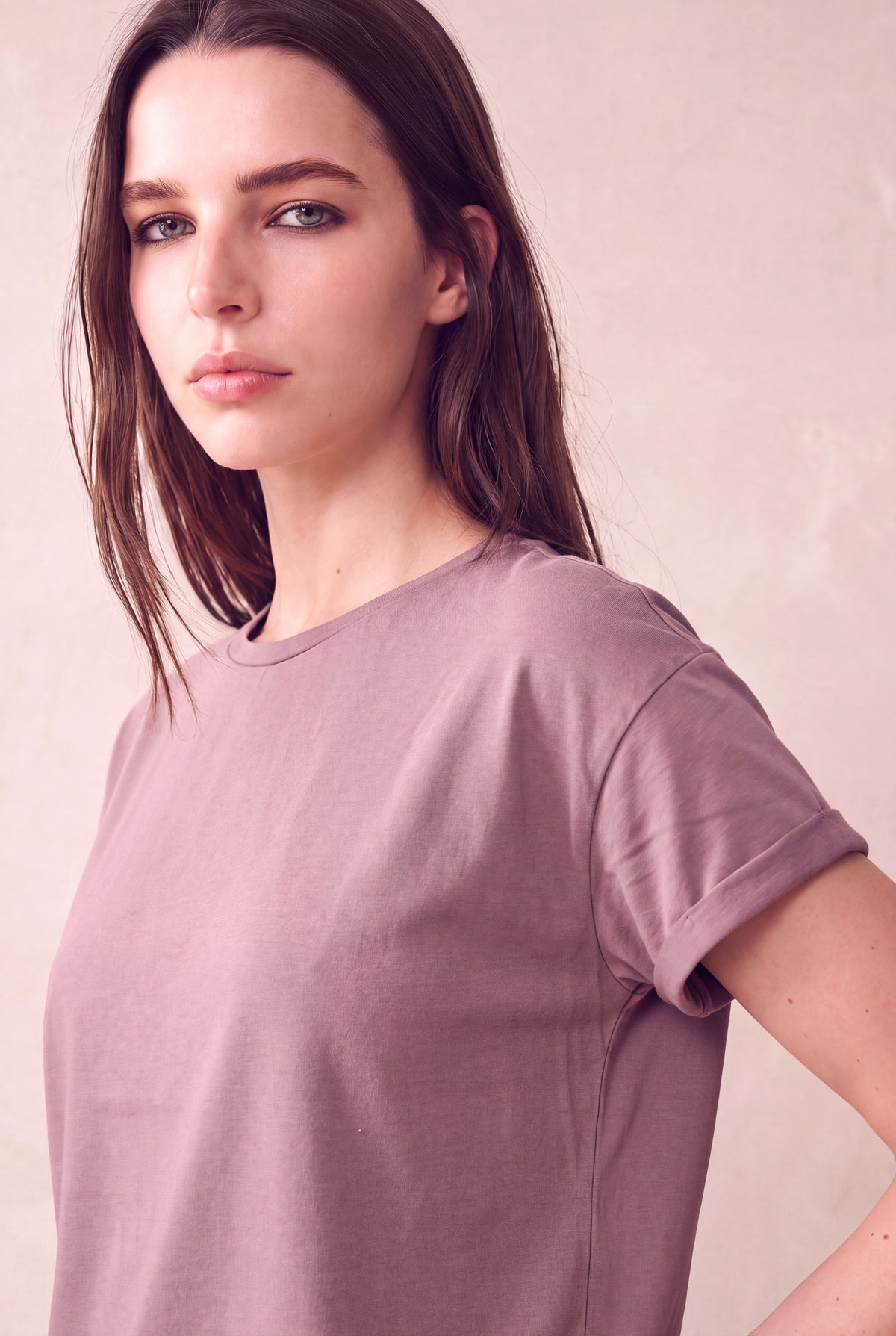 Kadın Pamuklu Pembe Katlamalı Kısa Kol Detaylı Düşük Omuz Bisiklet Yaka T-Shirt PALMA