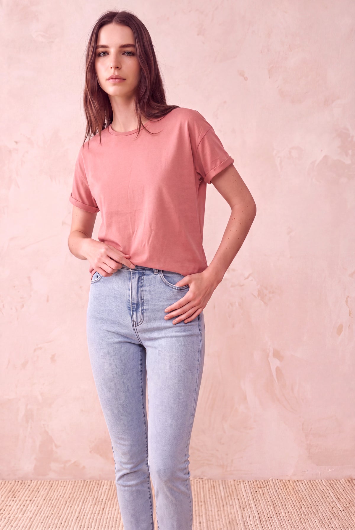 Kadın Modal / Pamuk Gül Rengi Katlamalı Kısa Kol Detaylı Düşük Omuz Bisiklet Yaka T-Shirt PALMA