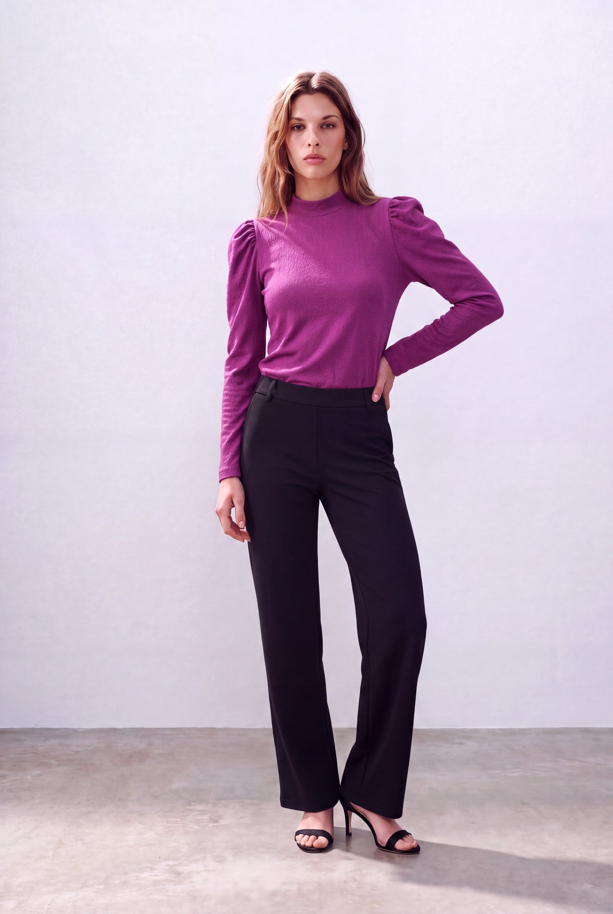 Lila Kadın Lila Kabartmalı Dokulu Dik Yaka Uzun Balon Kollu Arka Düğme Kapamalı Bluz LIA - Top - Westmark London EU(TR) Store Organik Pamuklu Sürdürülebilir Moda