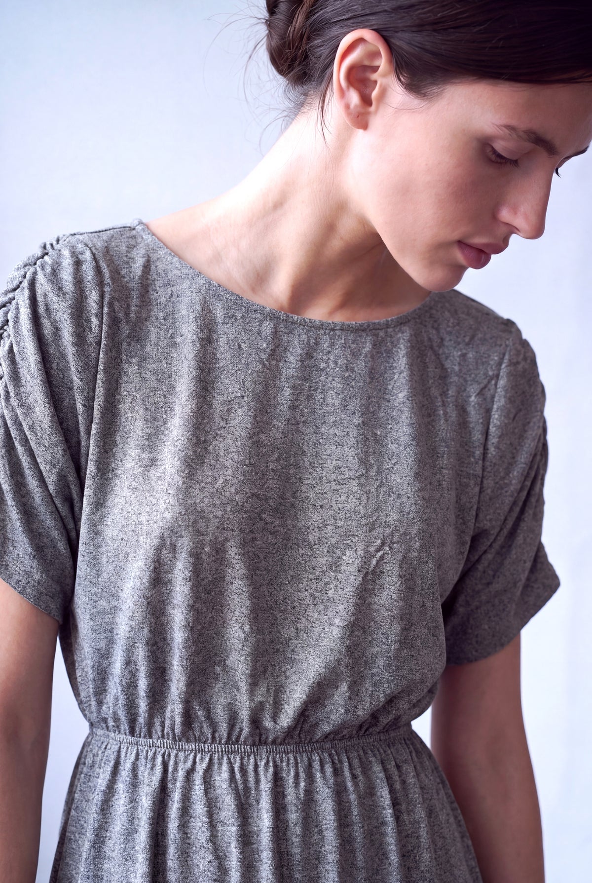 Açık Gri Melanj Kadın Açık Gri Melanj Viskon Karışımlı Kayık Yaka 2/4 Kol Arka Cut Out Kollar Üzerinde Büzgü Şerit Detaylı Bel Latikli Elbise JUNE - Dress - Westmark London EU(TR) Store Organik Pamuklu Sürdürülebilir Moda