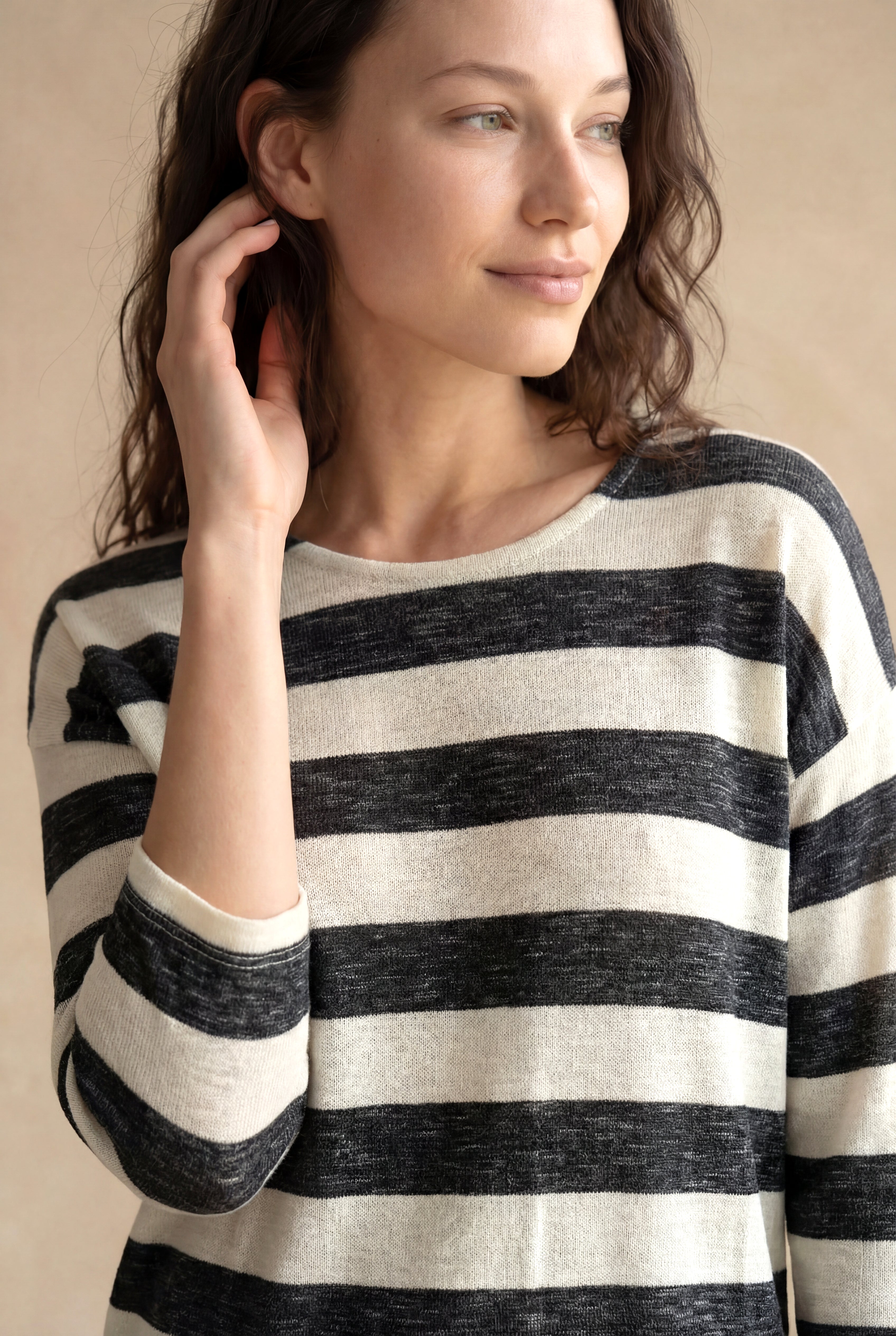 Kadın Relaxed Fit Bisiklet Yaka Viskon / Elastan Uzun Kol Siyah / Ekru Çizgili Düşük Omuz Bluz WILDA - Sweatshirt - Westmark London EU(TR) Store Organik Pamuklu Sürdürülebilir Moda