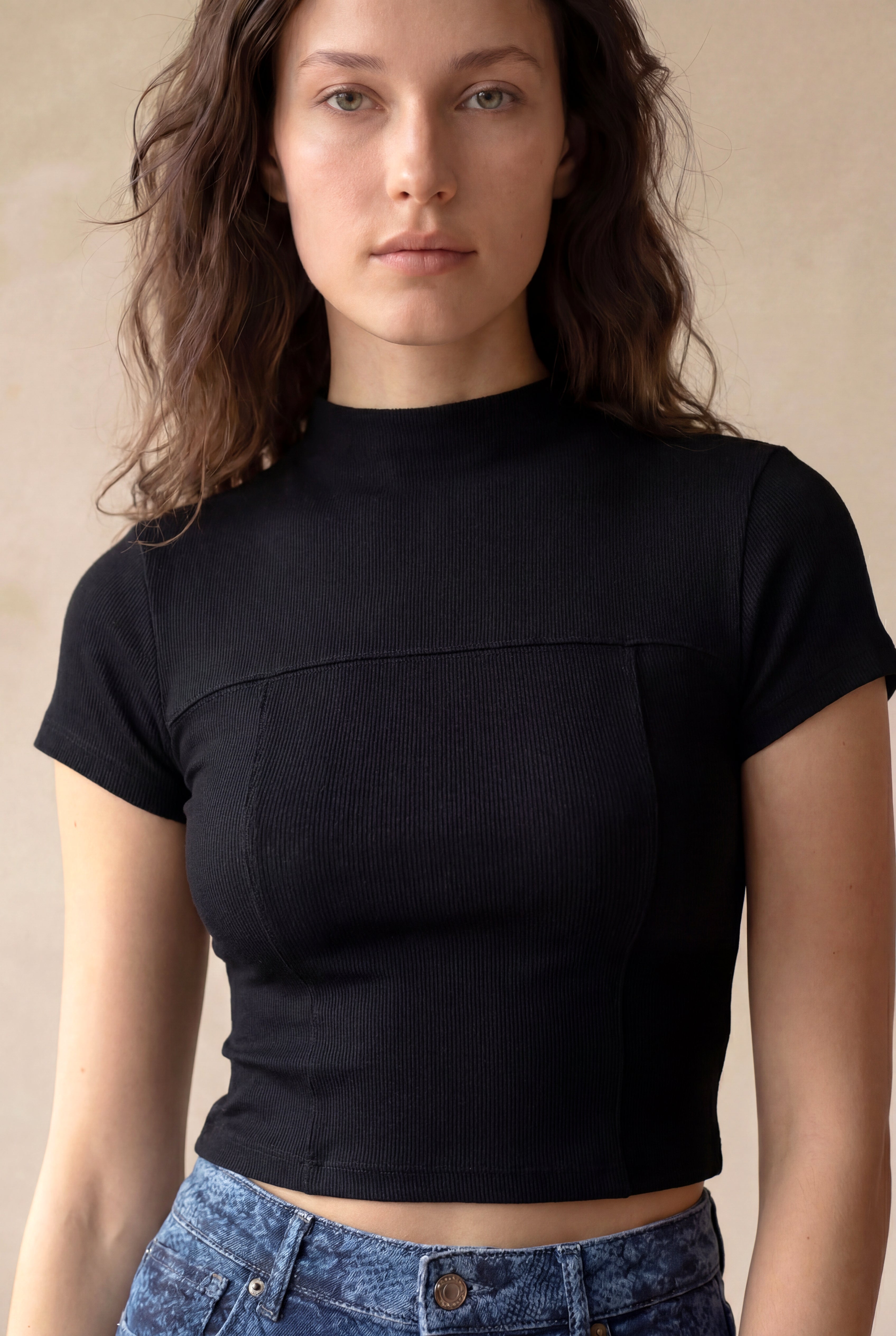 Kadın Regular Fit V-Yaka Pamuk / Elastan Kısa Kol Siyah Düğüm Detaylı T-Shirt SESSA - Top - Westmark London EU(TR) Store Organik Pamuklu Sürdürülebilir Moda