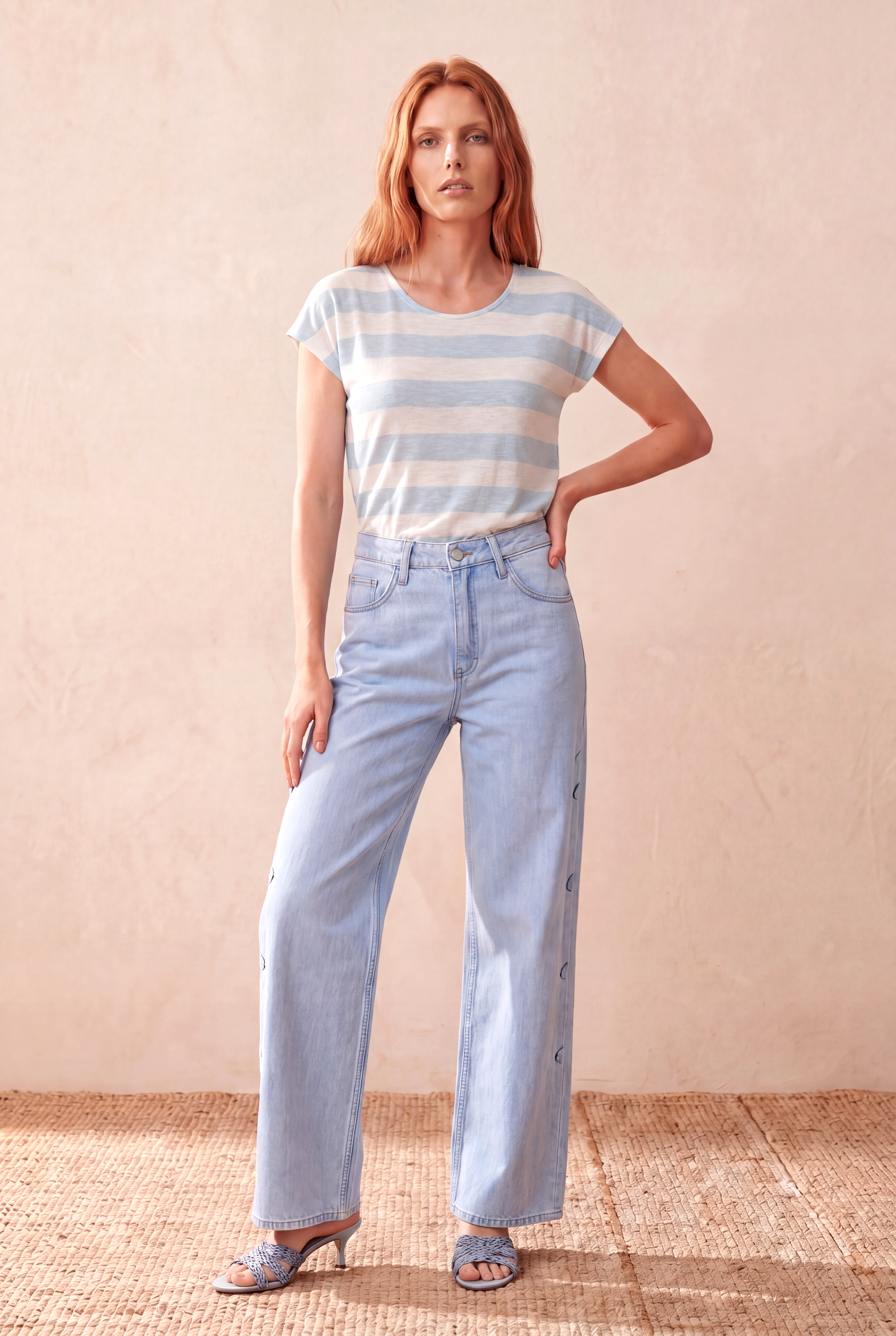 Kadın Regular Fit Bisiklet Yaka Kısa Kol Ekru / Buz Mavisi Çizgili Viskon / Elastan T-Shirt WILDA - Top - Westmark London EU(TR) Store Organik Pamuklu Sürdürülebilir Moda