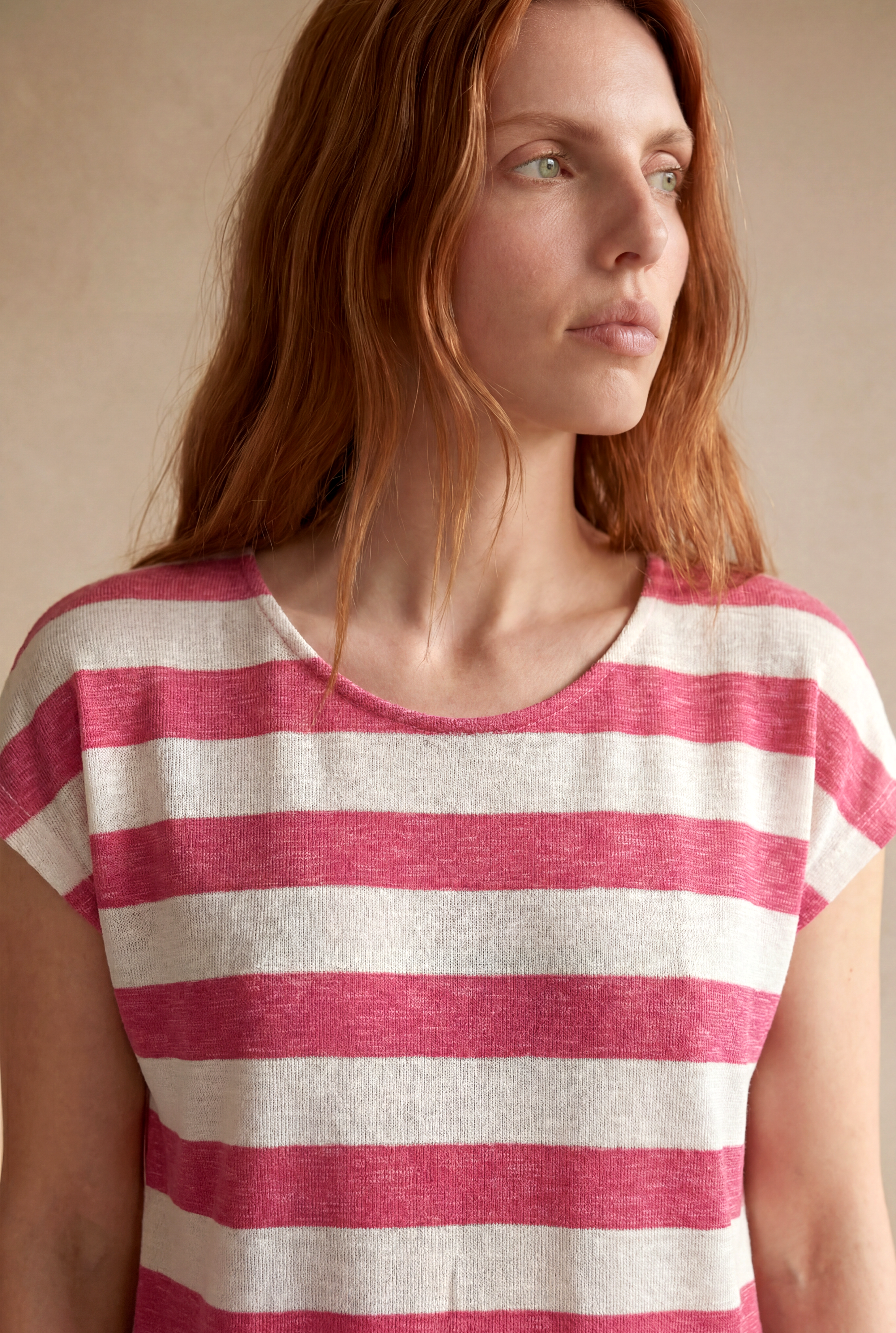 Kadın Regular Fit Bisiklet Yaka Kısa Kol Ekru / Fuşya Çizgili Viskon / Elastan T-Shirt WILDA - Top - Westmark London EU(TR) Store Organik Pamuklu Sürdürülebilir Moda