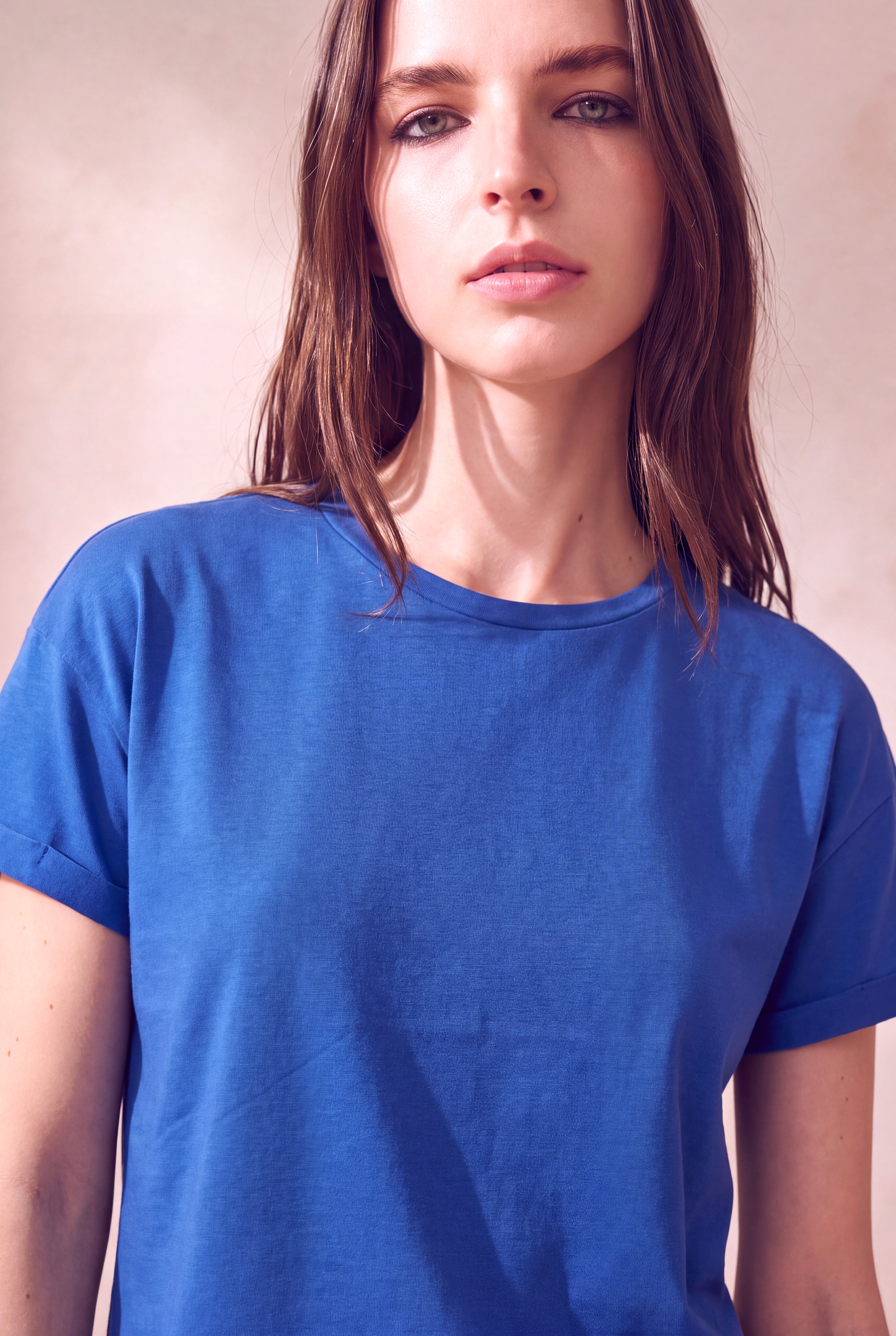 Kadın Modal / Pamuk Atlantik Mavisi Katlamalı Kısa Kol Detaylı Düşük Omuz Bisiklet Yaka T-Shirt PALMA