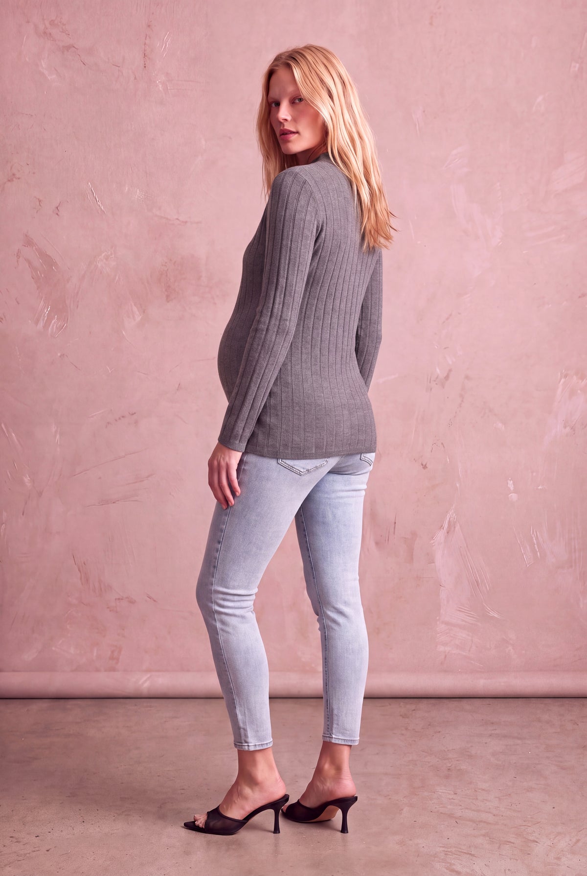 Hamile Fitilli Viskon Koyu Gri Uzun Kollu Yarım Balıkçı Yaka Bluz MELISSA - Hamile Bluz - Westmark London EU(TR) Store Organik Pamuklu Sürdürülebilir Moda