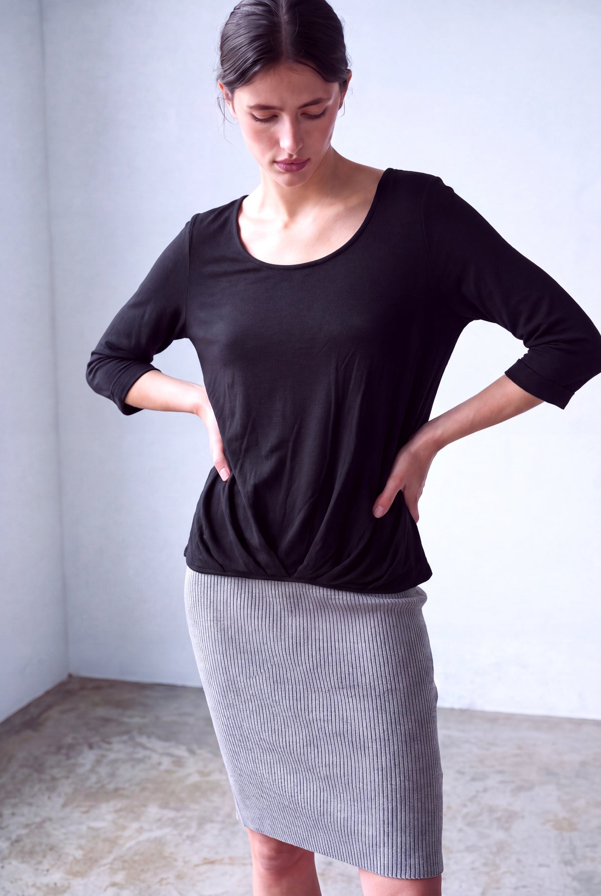 Siyah Kadın Siyah Viskon Karışımlı Bisiklet Yaka 3/4 Kol Etek Büzgü Detaylı Bluz ZOE - Top - Westmark London EU(TR) Store Organik Pamuklu Sürdürülebilir Moda