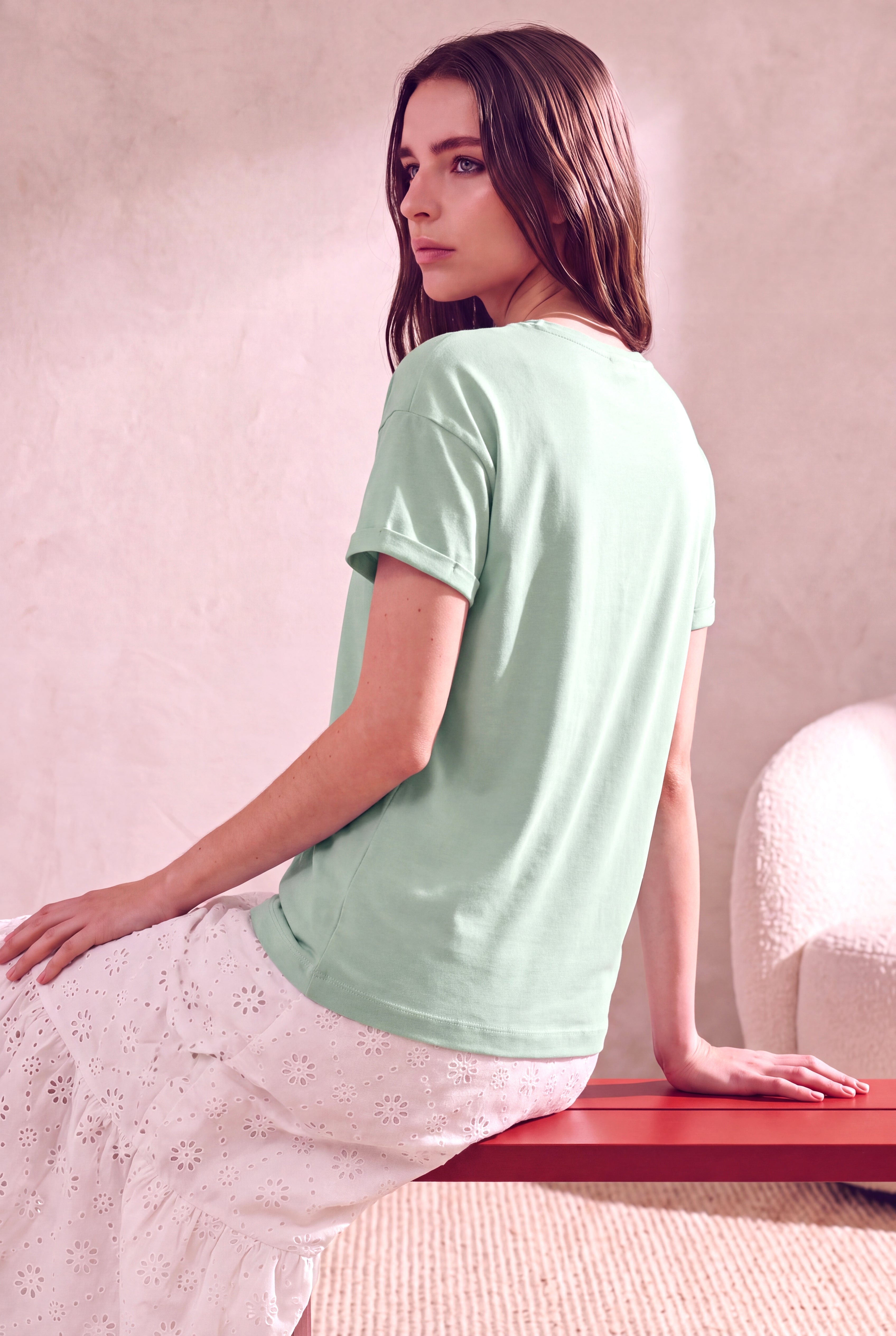 Kadın Modal / Pamuk Adaçayı Yeşil Katlamalı Kısa Kol Detaylı Düşük Omuz Bisiklet Yaka T-Shirt PALMA