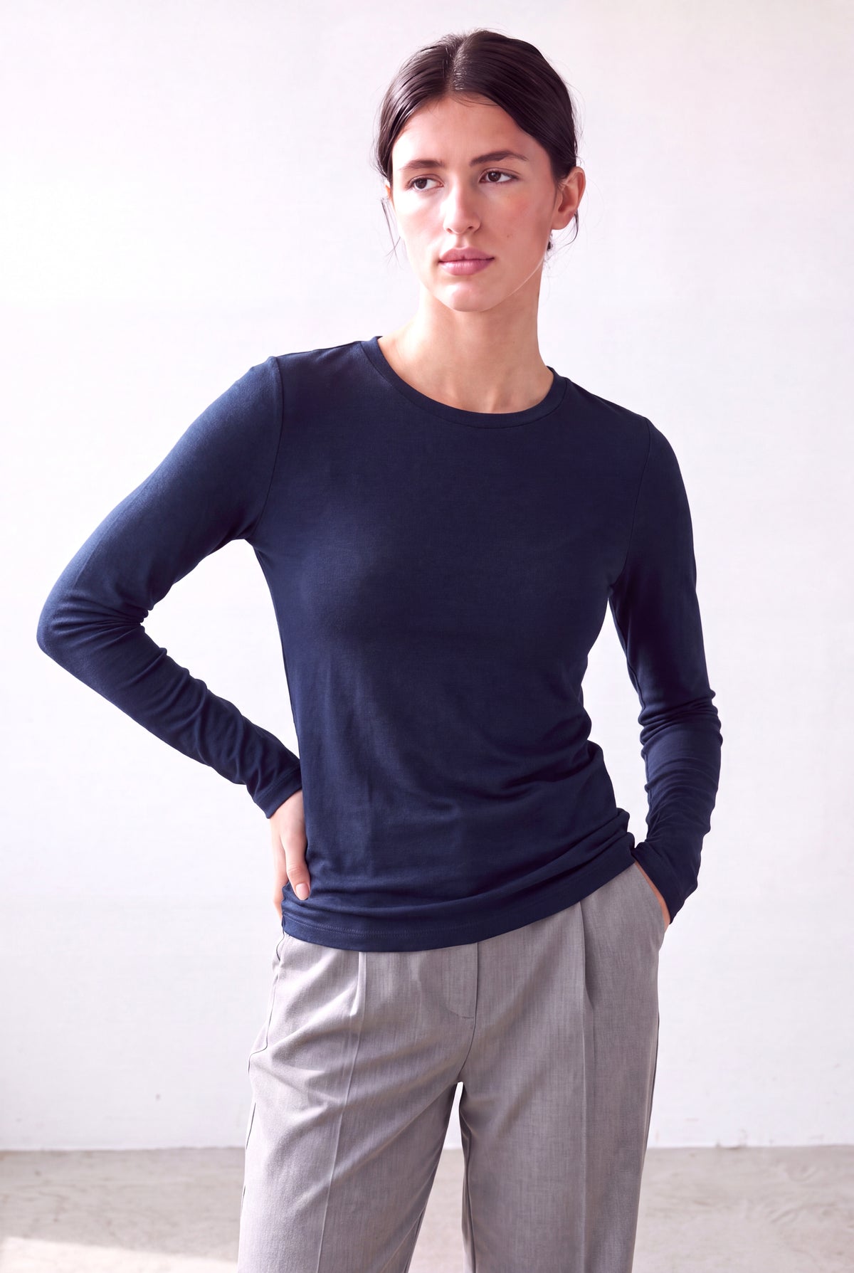 Lacivert Kadın Lacivert Viskon Karışımlı Bisiklet Yaka Uzun Kollu Esnek Kumaş Bluz COURTNEY - Top - Westmark London EU(TR) Store Organik Pamuklu Sürdürülebilir Moda