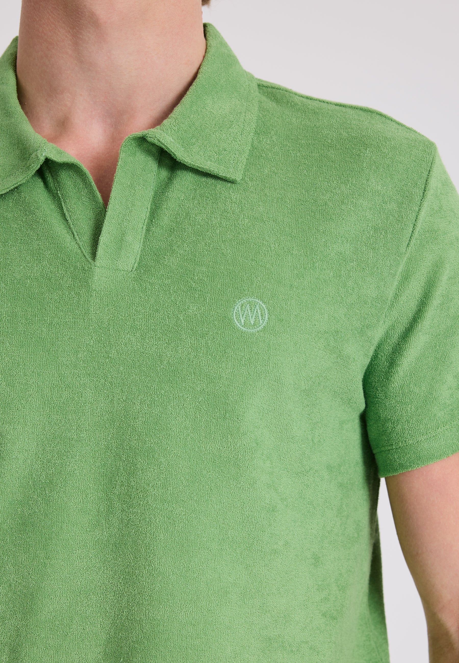 Yeşil Polo Yaka Pamuklu Havlu Kumaş Regular Fit Erkek T-Shirt BREEZE TOWELLING - T-Shirt - Westmark London EU(TR) Store Organik Pamuklu Sürdürülebilir Moda