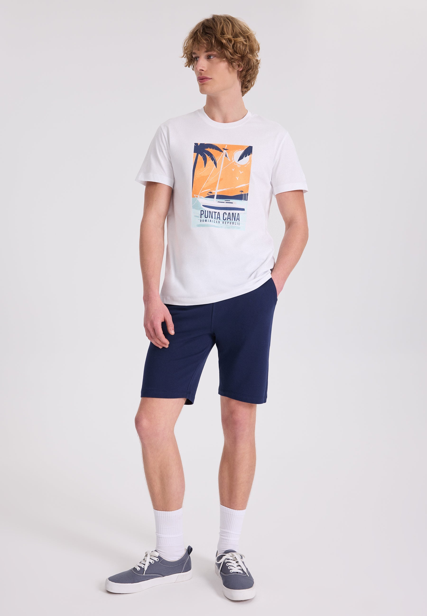 Beyaz Baskılı Bisiklet Yaka Pamuklu Regular Fit Erkek T-Shirt WMVACA PUNTA CANA - T-Shirt - Westmark London EU(TR) Store Organik Pamuklu Sürdürülebilir Moda
