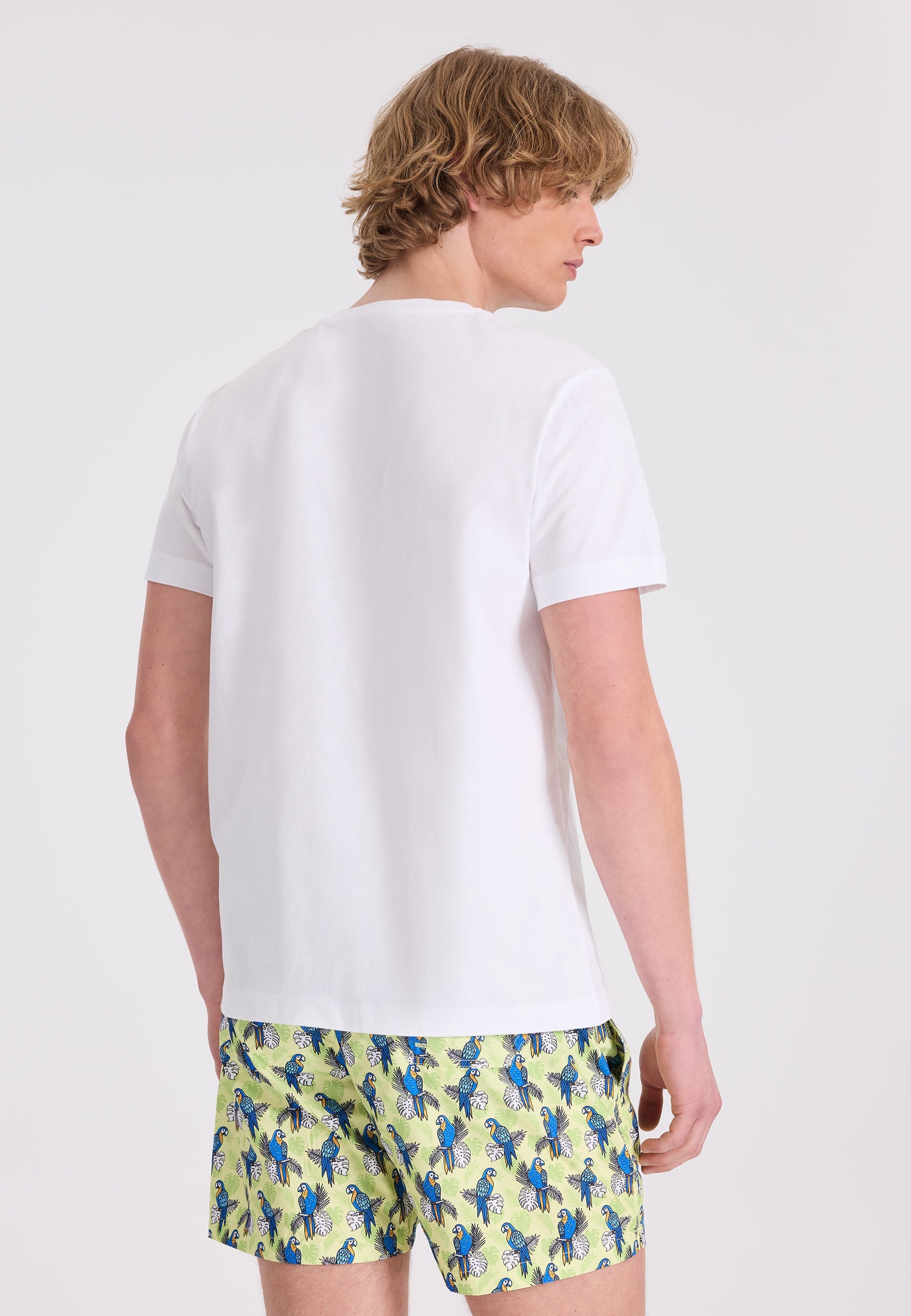 Beyaz Baskılı Bisiklet Yaka Pamuklu Regular Fit Erkek T-Shirt WMEMBROIDERY PARROT - T-Shirt - Westmark London EU(TR) Store Organik Pamuklu Sürdürülebilir Moda