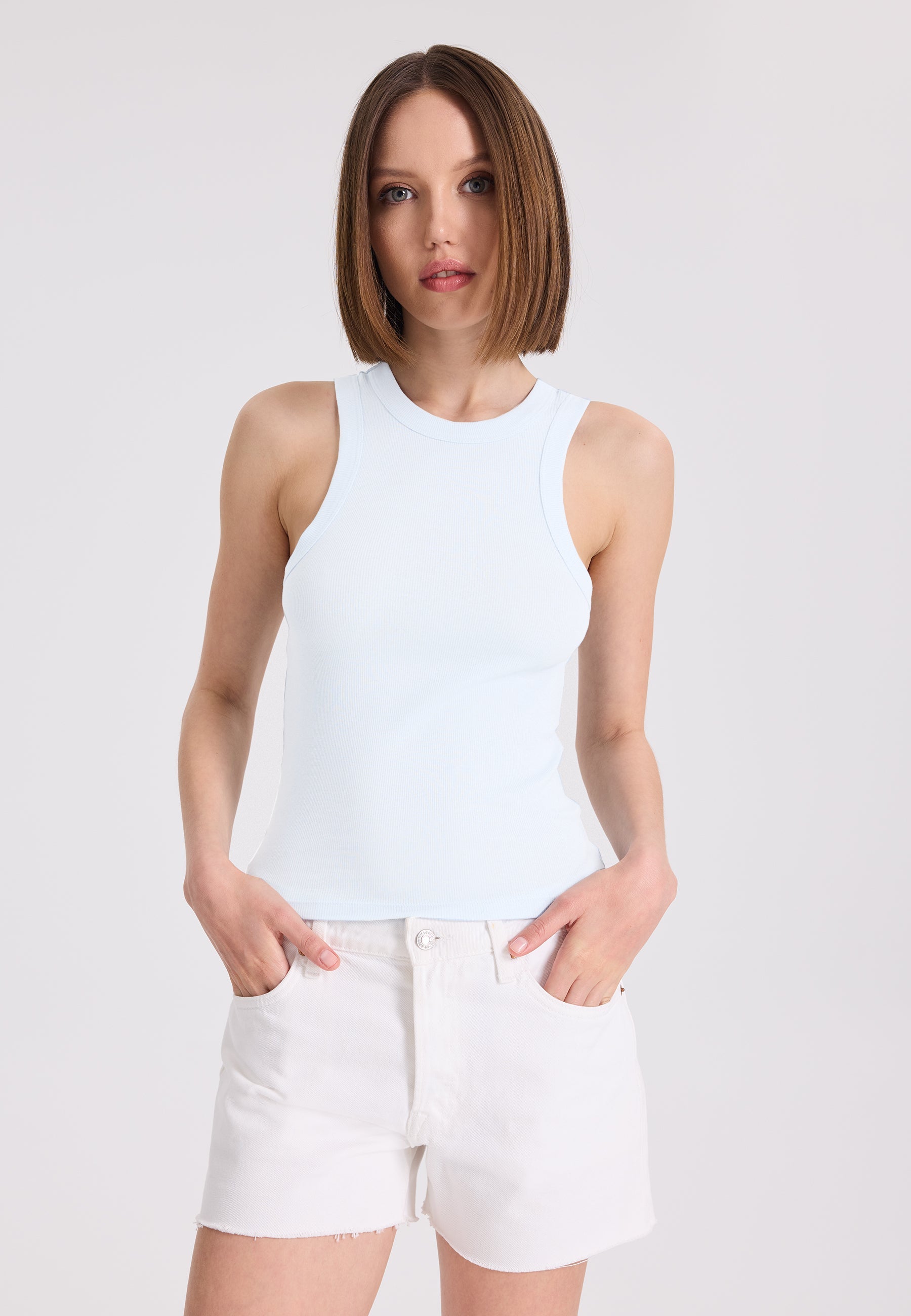 2’li Beyaz, Açık Mavi Bisiklet Yaka Pamuk Elastan Karışımı Kadın Kolsuz T-Shirt WMCLARA RIB TANK TOP - T-Shirt - Westmark London EU(TR) Store Organik Pamuklu Sürdürülebilir Moda