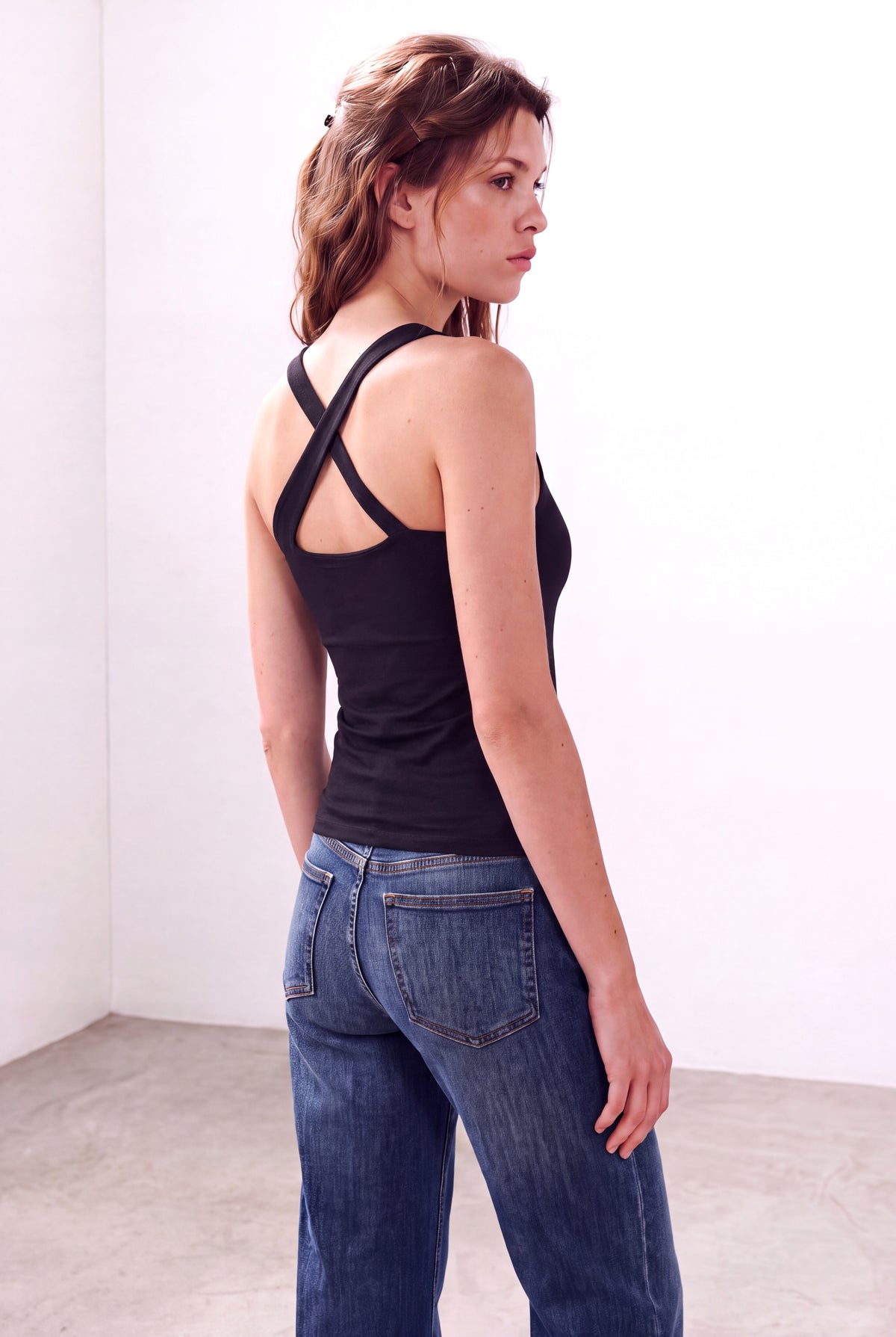 Siyah Kadın Siyah Modal / Pamuk Karışımlı Asimetrik yaka Kolsuz Tek Omuz Çapraz Askı Detaylı T-Shirt PAULINE - Top - Westmark London EU(TR) Store Organik Pamuklu Sürdürülebilir Moda