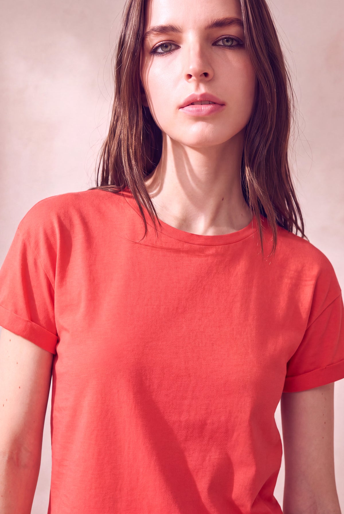 Kadın Modal / Pamuk Kiremit Kırmızısı Katlamalı Kısa Kol Detaylı Düşük Omuz Bisiklet Yaka T-Shirt PALMA