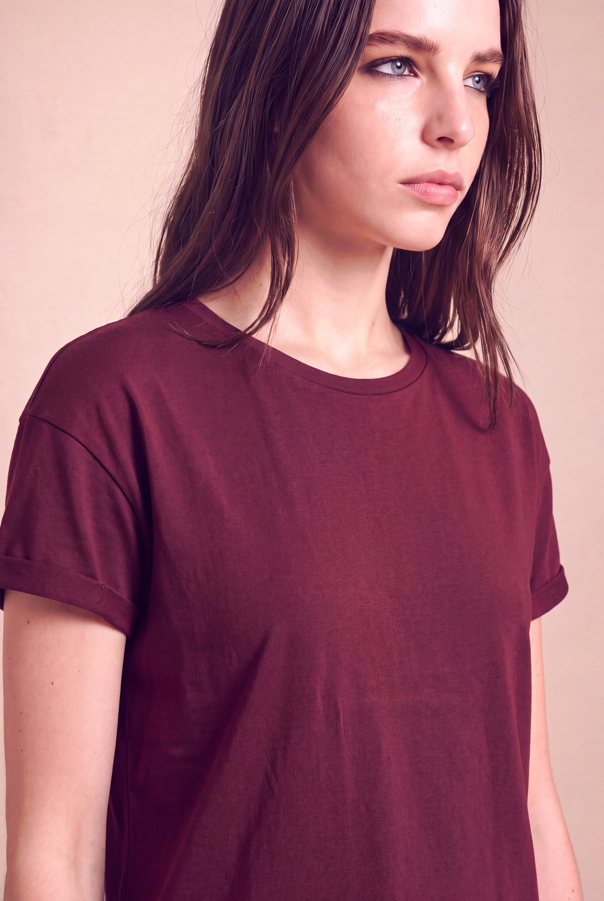 Kadın Modal / Pamuk Bordo Katlamalı Kısa Kol Detaylı Düşük Omuz Bisiklet Yaka T-Shirt PALMA