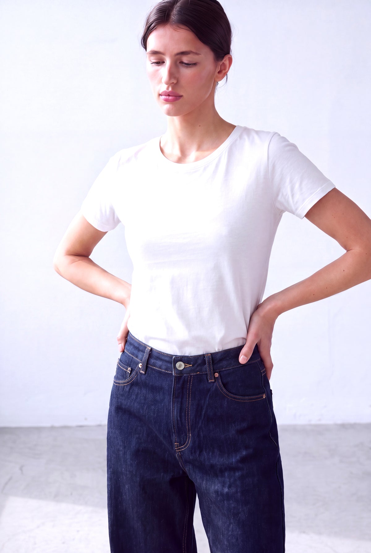 Beyaz Kadın Beyaz Viskon Karışımlı Bisiklet Yaka Kısa Kollu T-Shirt SUZANNE - Top - Westmark London EU(TR) Store Organik Pamuklu Sürdürülebilir Moda