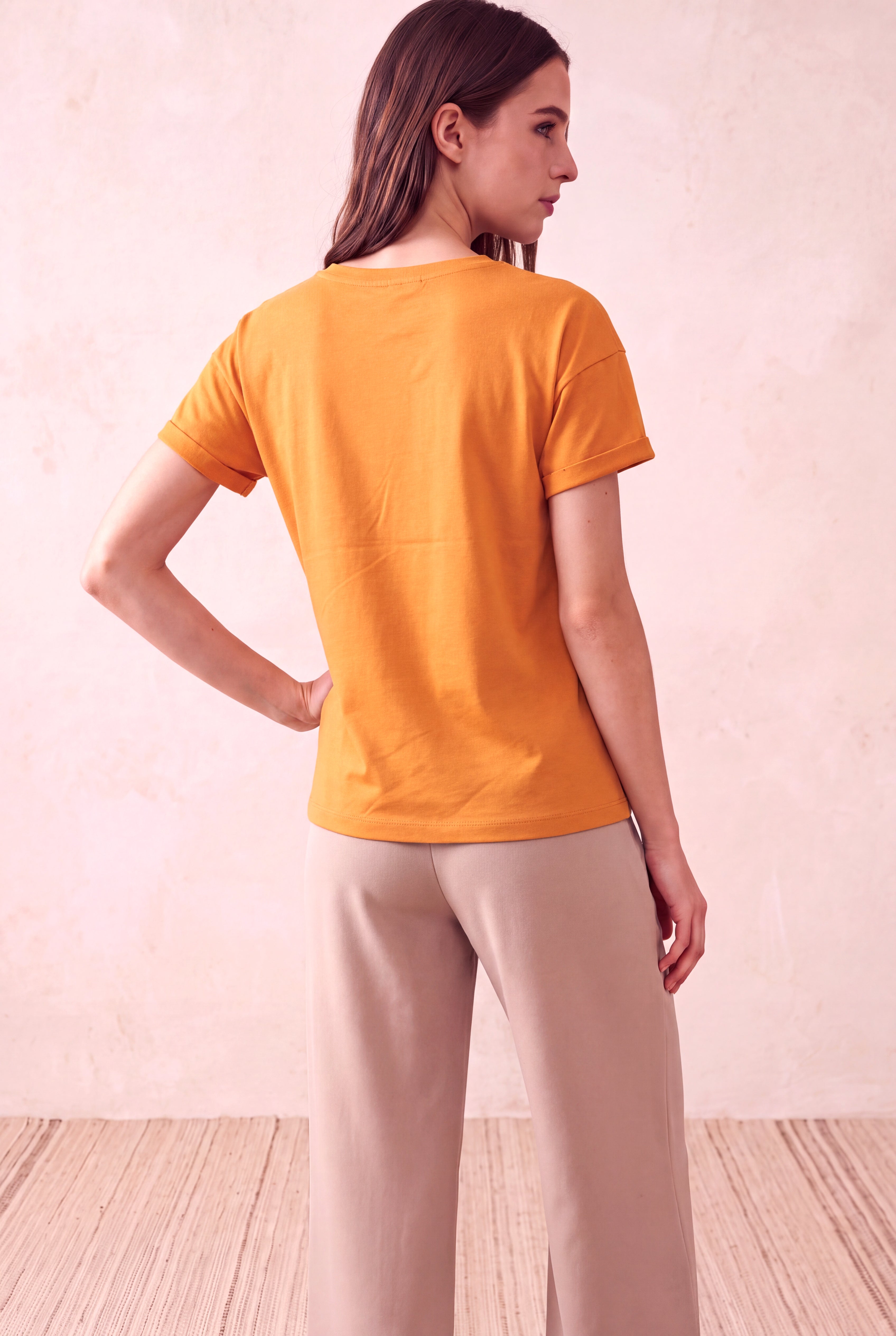 Kadın Modal / Pamuk Altın Sarısı Katlamalı Kısa Kol Detaylı Düşük Omuz Bisiklet Yaka T-Shirt PALMA