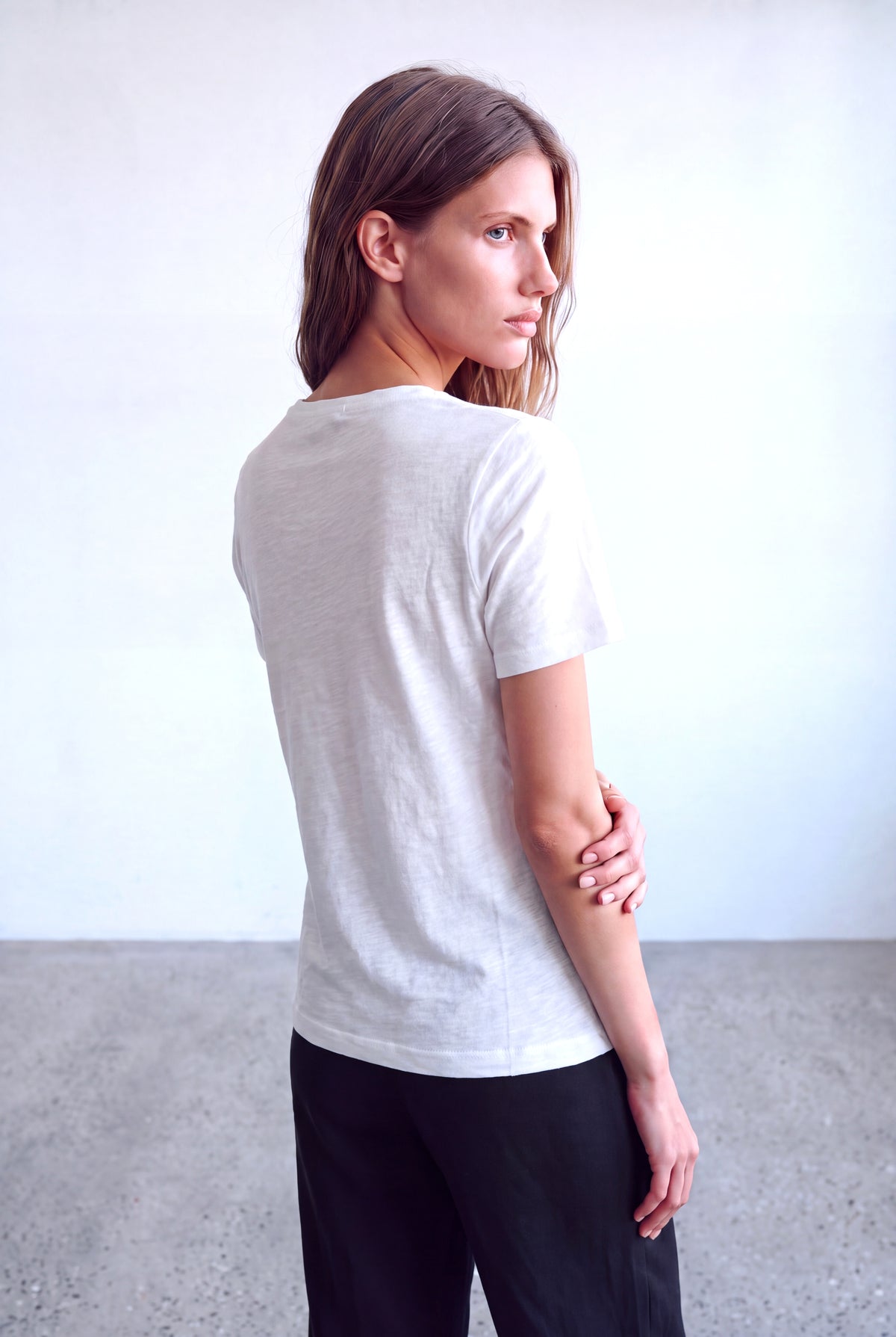 Beyaz Kadın Beyaz %100 Pamuk Flamlı Bisiklet Yaka Kısa Kollu Siyah Baskılı T-Shirt MUIREANN - Top - Westmark London EU(TR) Store Organik Pamuklu Sürdürülebilir Moda