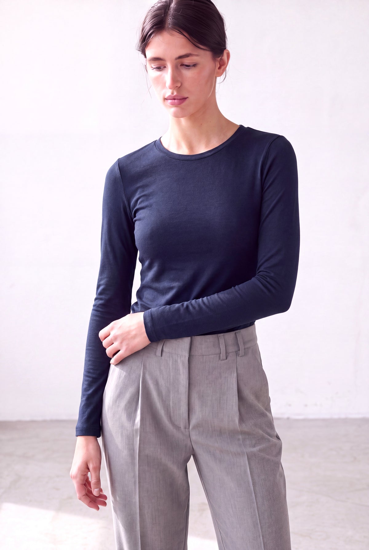 Lacivert Kadın Lacivert Viskon Karışımlı Bisiklet Yaka Uzun Kollu Esnek Kumaş Bluz COURTNEY - Top - Westmark London EU(TR) Store Organik Pamuklu Sürdürülebilir Moda