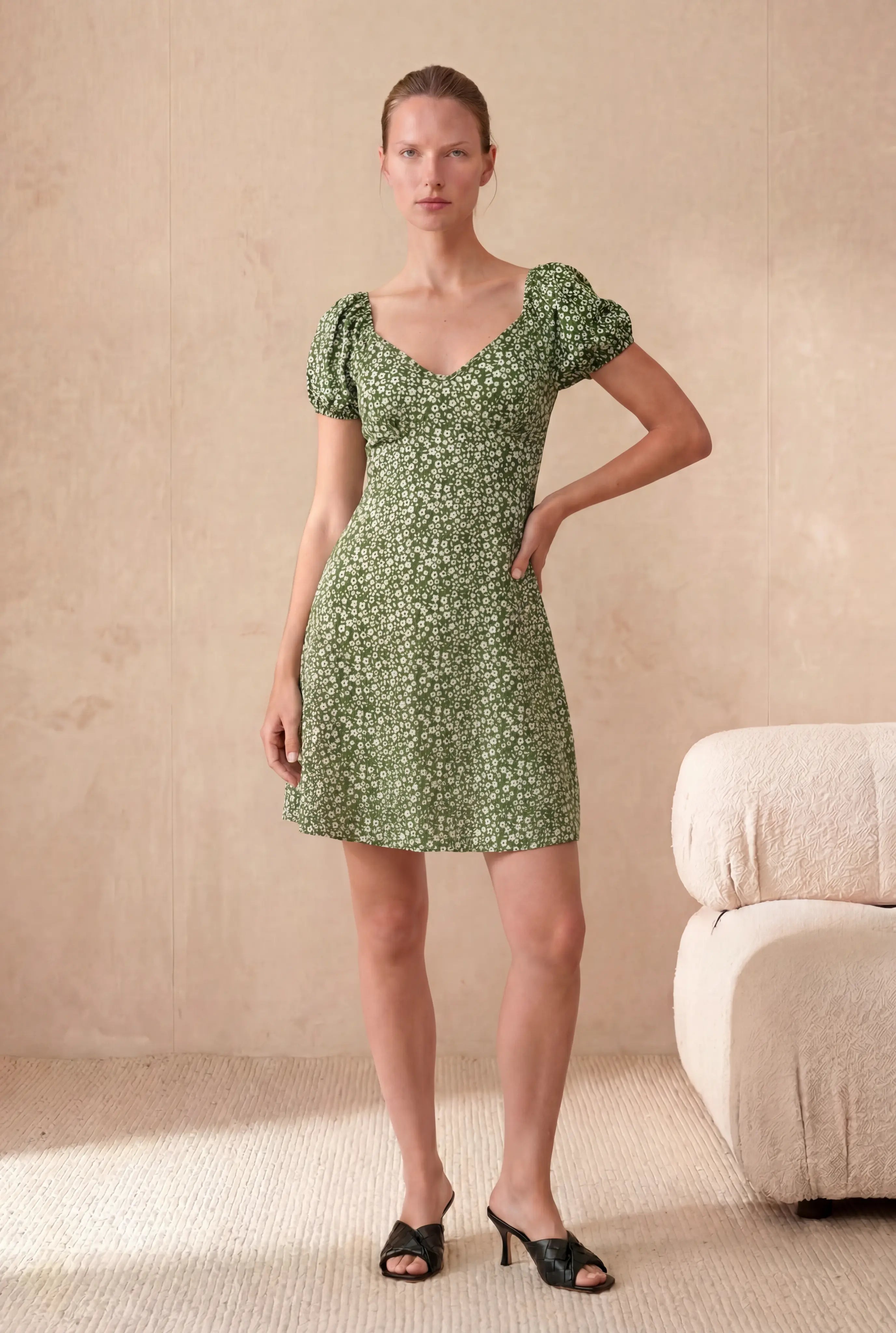 Kadın Regular Fit Kalp Yaka Kısa Puf Kollu Yeşil, Beyaz Krinkle Mini Elbise BEATRIZ - Dress - Westmark London EU(TR) Store Organik Pamuklu Sürdürülebilir Moda
