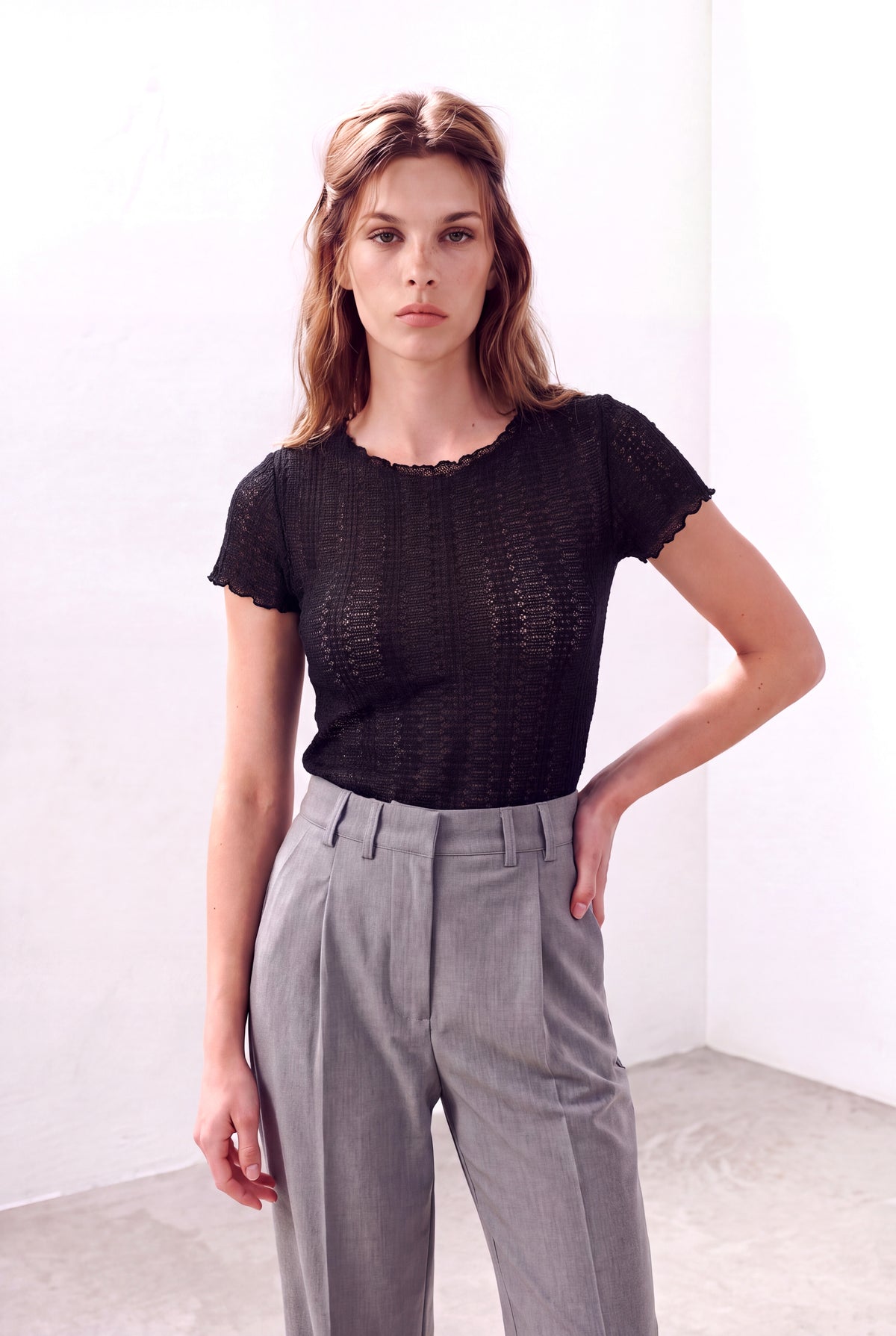 Siyah Kadın Siyah Ajurlu Bisiklet Yaka Kısa Kollu Baby Overlock Detaylı Bluz AJOUR - Top - Westmark London EU(TR) Store Organik Pamuklu Sürdürülebilir Moda