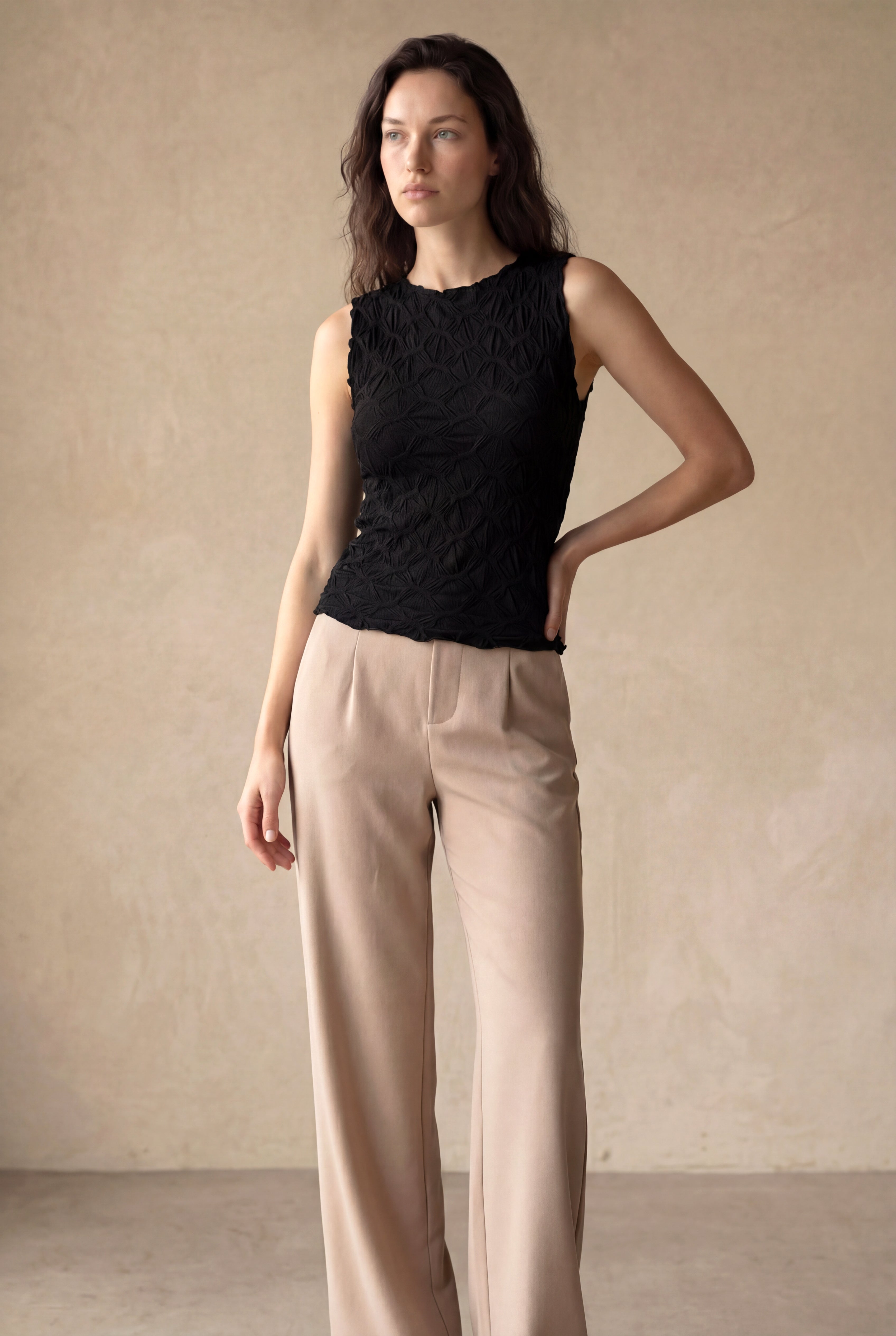 Kadın Slim Fit Bisiklet Yaka Polyester / Elastan Kolsuz Siyah Desenli Atlet ULIANA - Top - Westmark London EU(TR) Store Organik Pamuklu Sürdürülebilir Moda