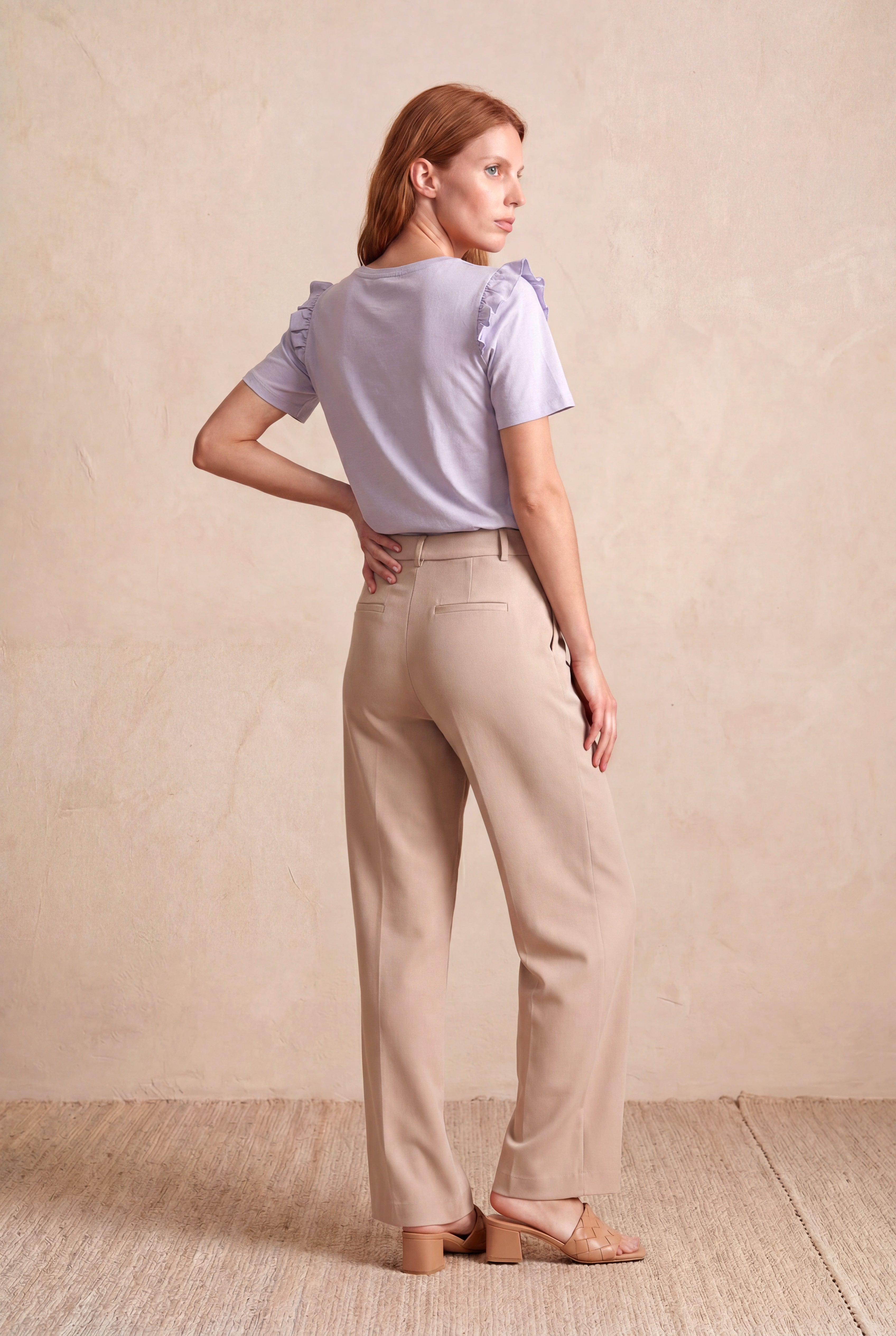 Kadın Lila %100 Pamuk Regular Fit Bisiklet Yaka Kısa Kollu Fırfır Omuz Detaylı T-Shirt TERESA
