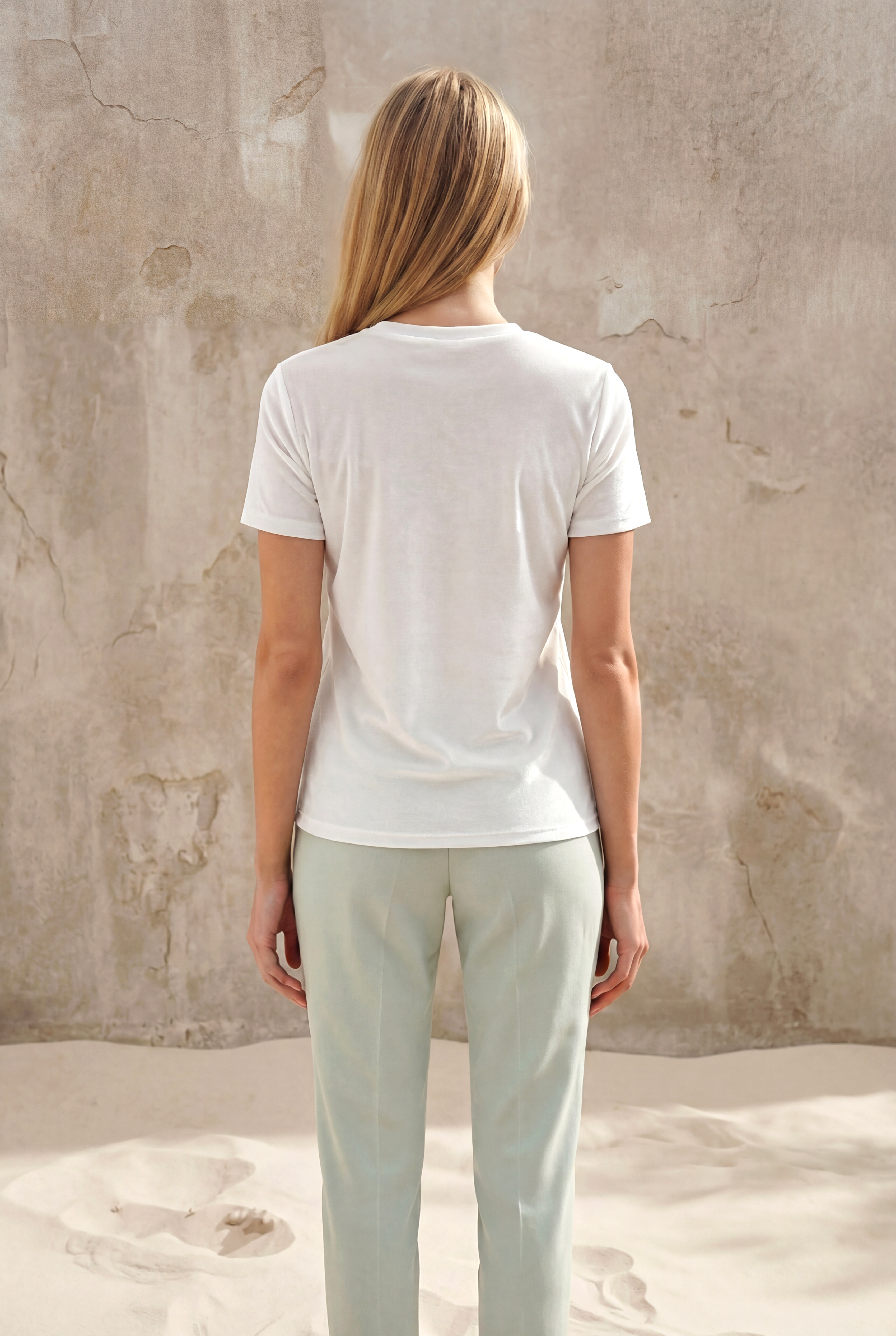 Beyaz Bisiklet Yaka Pamuklu Kadın Kısa Kollu T-Shirt BETTY O-NECK TOP - T-Shirt - Westmark London EU(TR) Store Organik Pamuklu Sürdürülebilir Moda