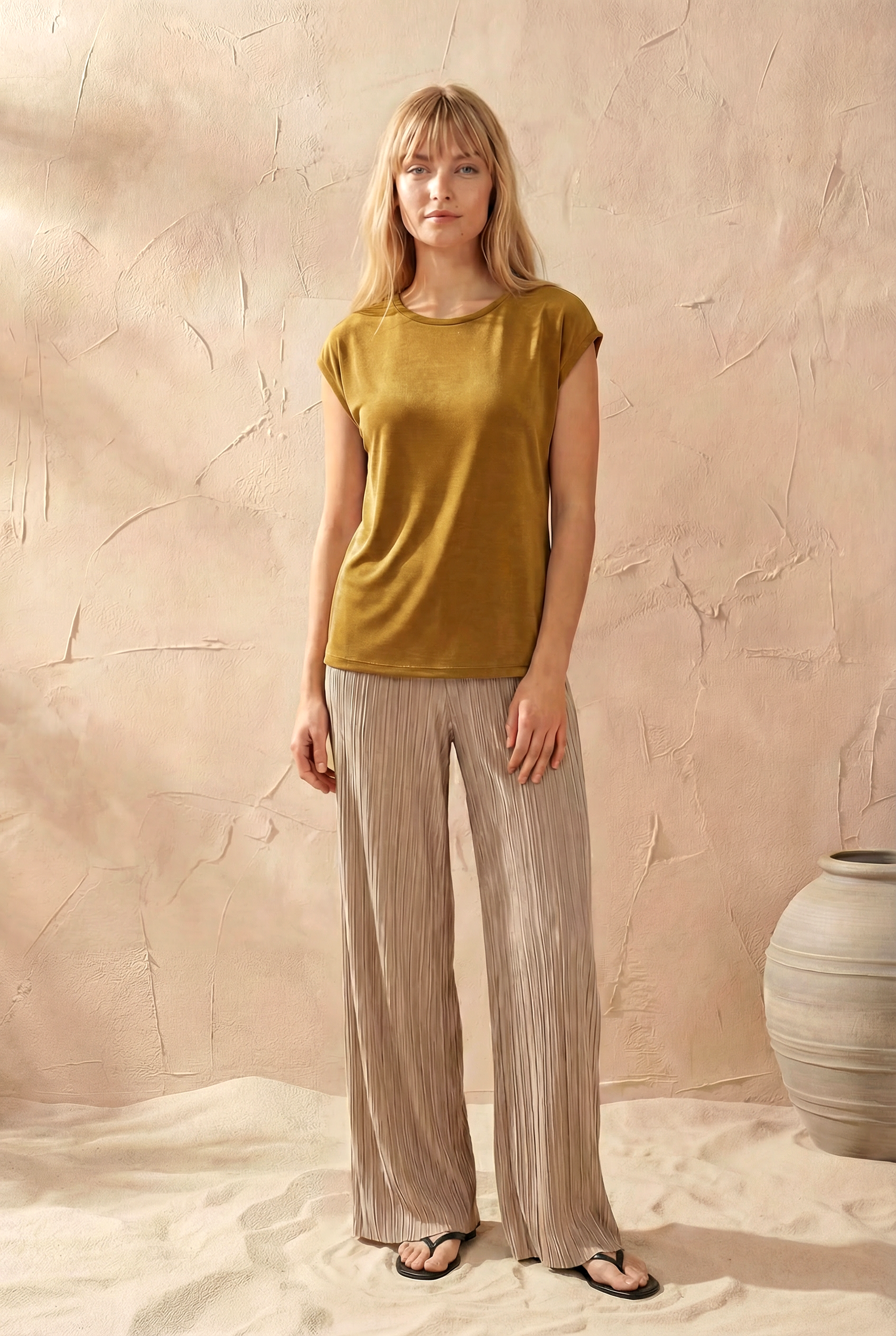 Sütlü Kahve Bisiklet Yaka Pamuklu Kadın Kısa Kollu T-Shirt BETTY O-NECK TOP - T-Shirt - Westmark London EU(TR) Store Organik Pamuklu Sürdürülebilir Moda