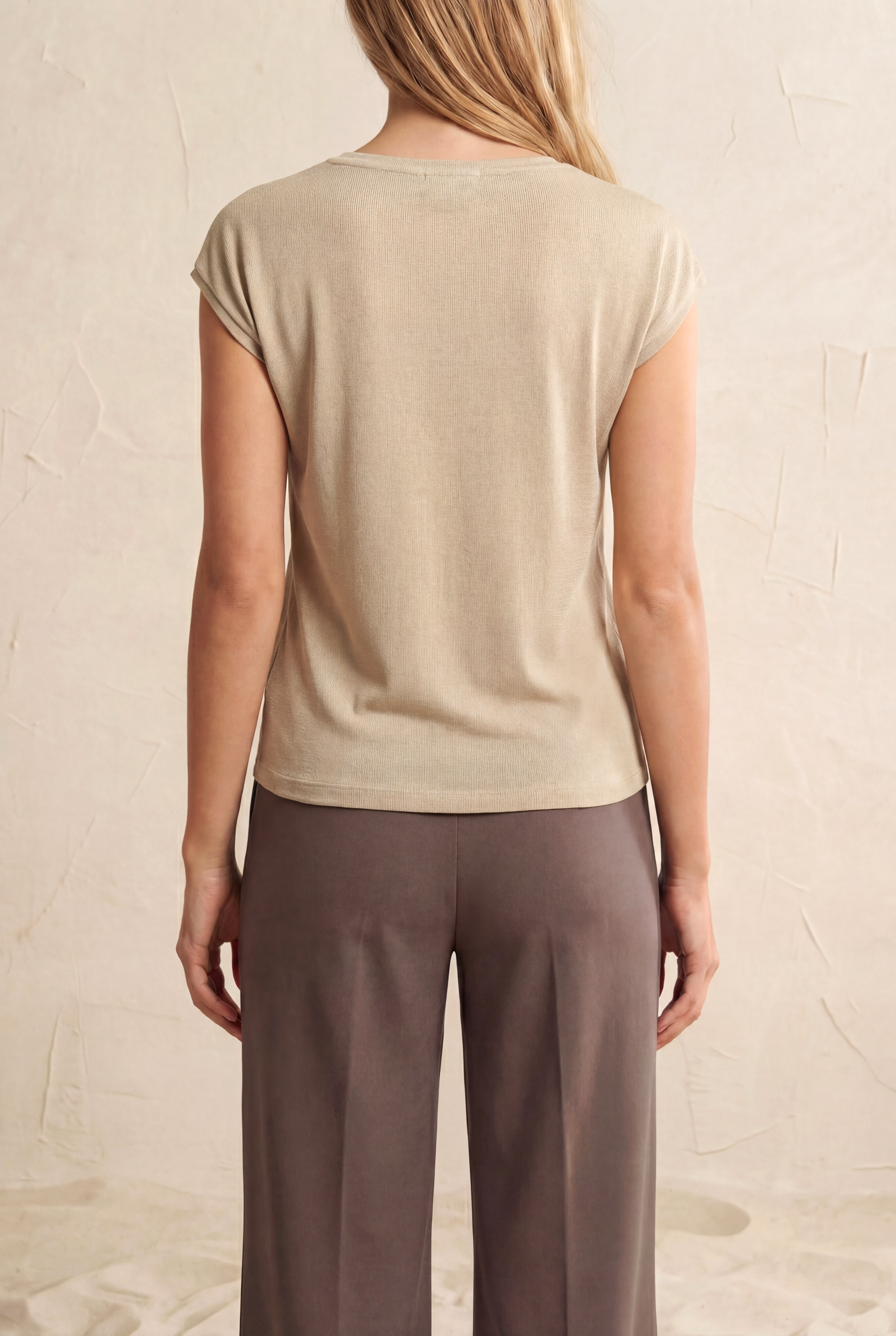 Açık Gri Bisiklet Yaka Pamuklu Kadın Kısa Kollu T-Shirt BETTY O-NECK TOP - T-Shirt - Westmark London EU(TR) Store Organik Pamuklu Sürdürülebilir Moda