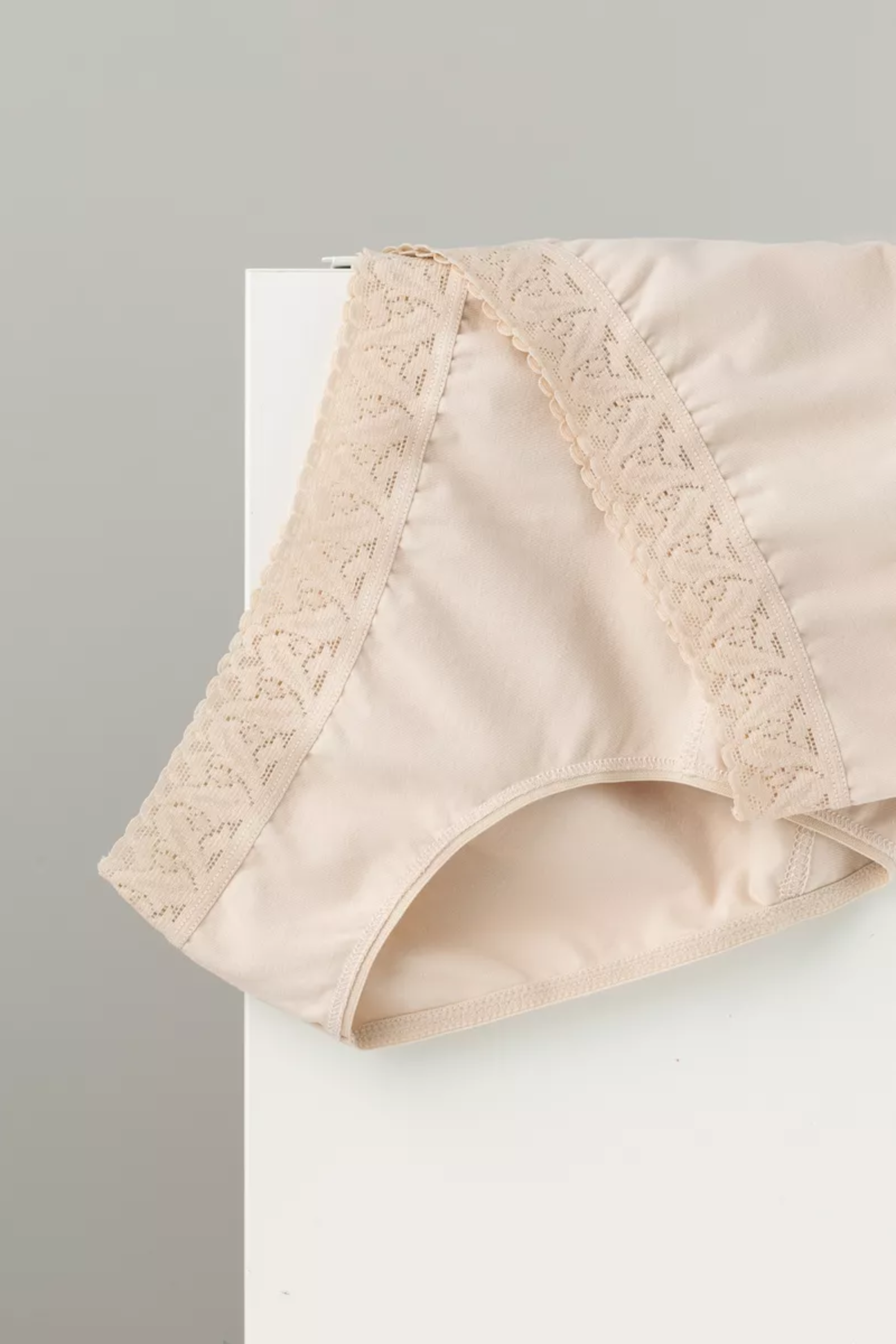 4'lü Ten Rengi Pamuk / Elastan Kız Çocuk Üstten Dantelli Slip Külot Seti LCIRINA - Underwear - Westmark London EU(TR) Store Organik Pamuklu Sürdürülebilir Moda