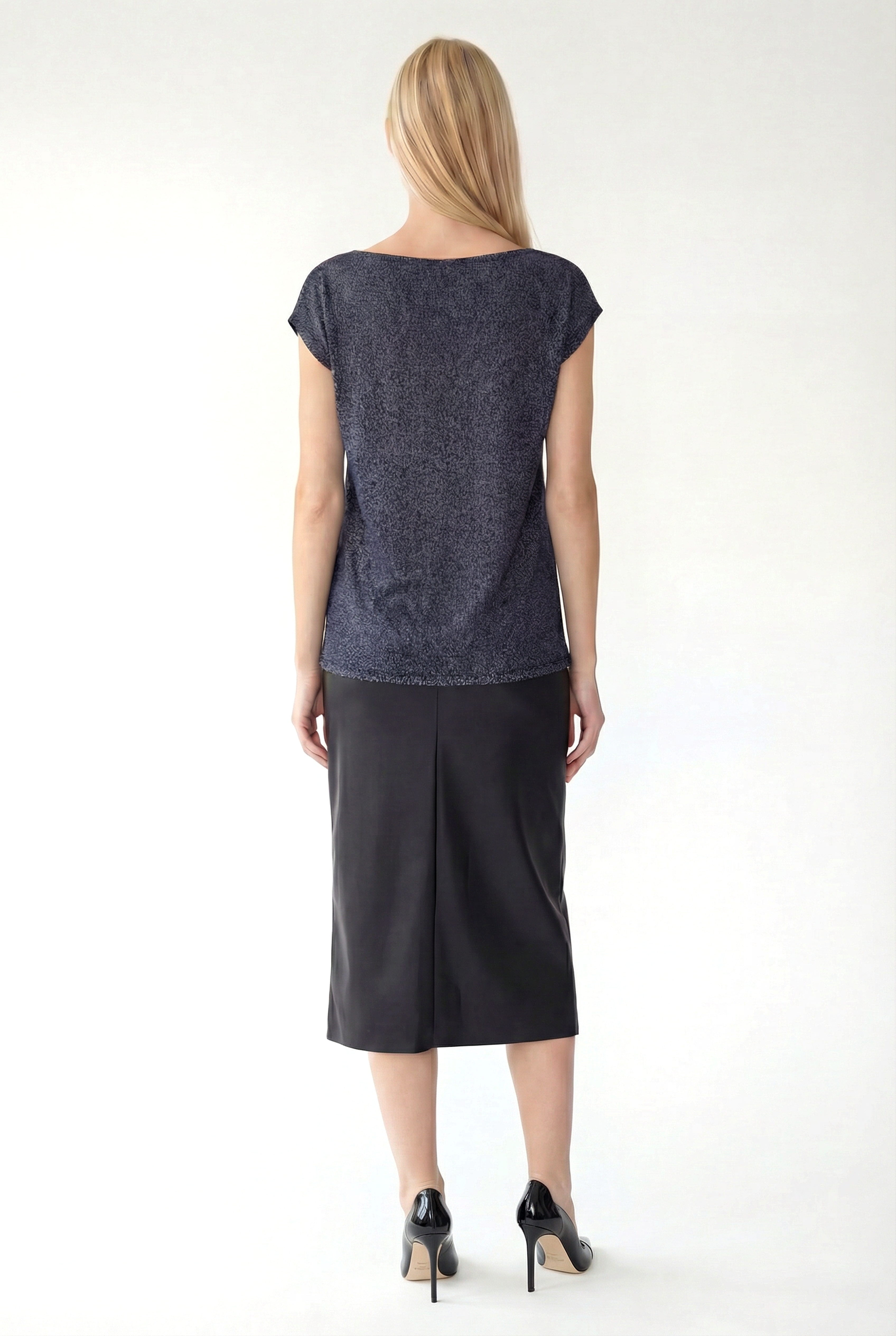 Siyah Beyaz Bisiklet Yaka Simli Kısa Kollu Kadın T-Shirt SKY GLITTER S/S TOP - T-Shirt - Westmark London EU(TR) Store Organik Pamuklu Sürdürülebilir Moda