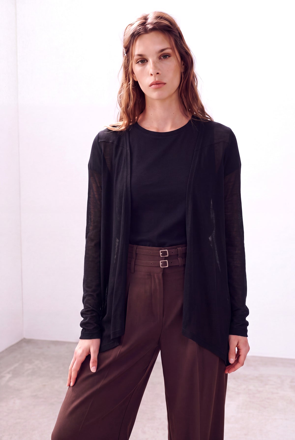 Siyah Kadın Siyah %100 Viskon V Yaka Uzun Kollu Omuz Dikiş Detaylı Uzun Hırka MOLLY - Cardigan - Westmark London EU(TR) Store Organik Pamuklu Sürdürülebilir Moda