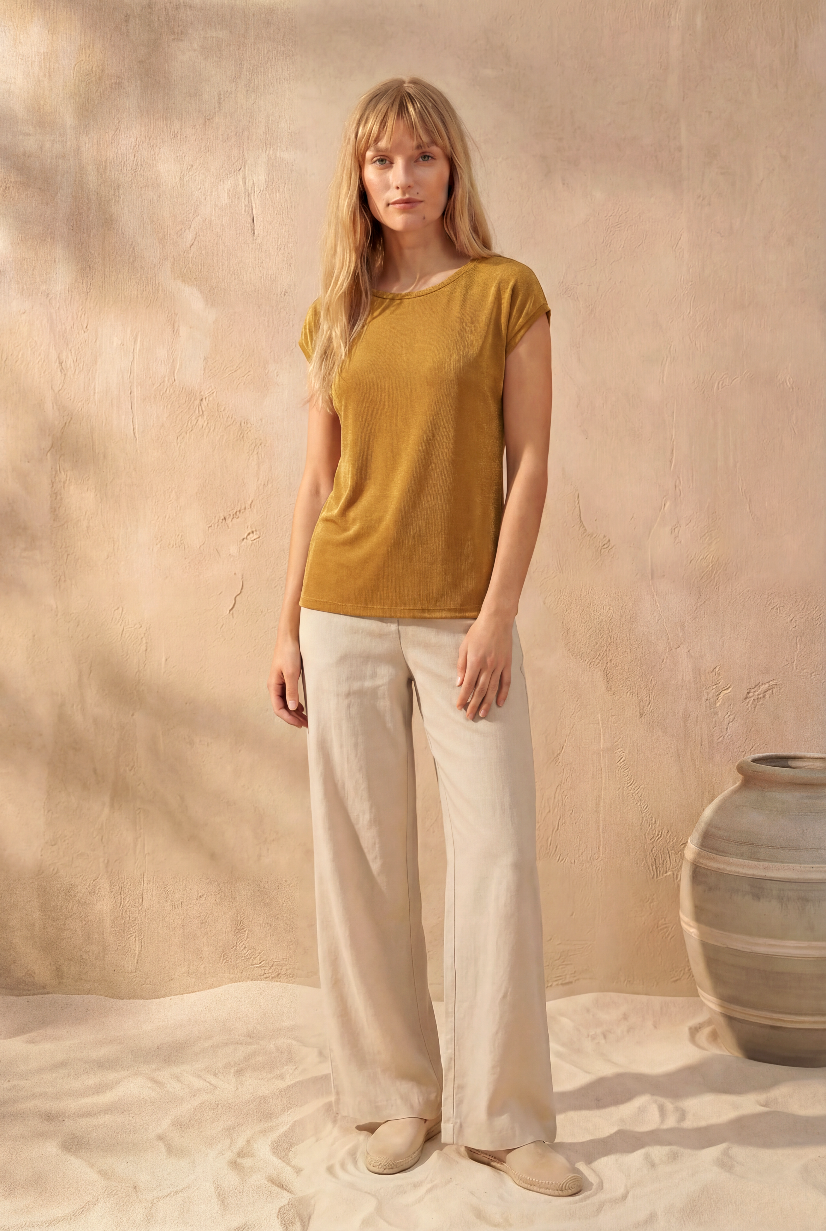 Altın Rengi Bisiklet Yaka Pamuklu Kadın Kısa Kollu T-Shirt BETTY O-NECK TOP - T-Shirt - Westmark London EU(TR) Store Organik Pamuklu Sürdürülebilir Moda