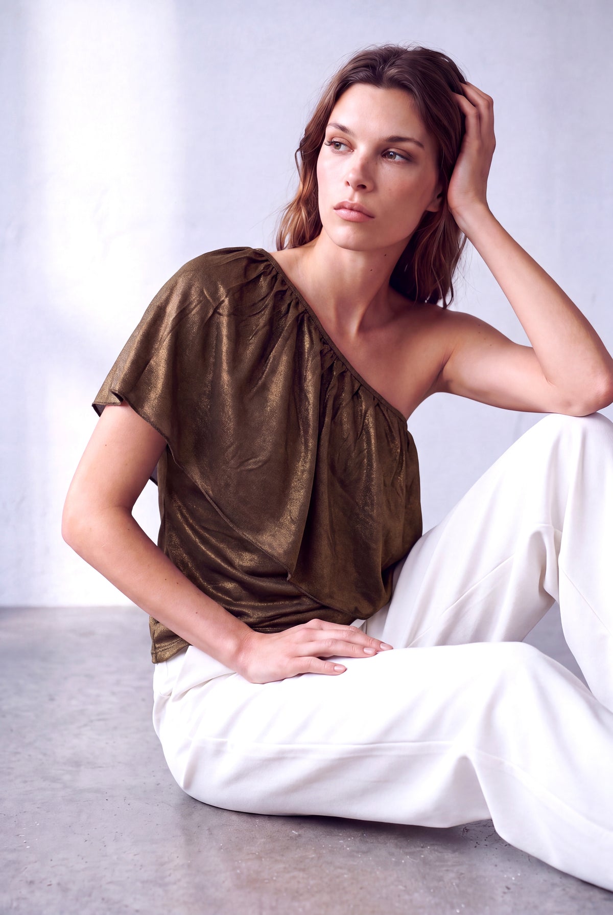 Işıltılı Kahve Kadın Işıltılı Kahve Viskon Asimetrik yaka Tek Omuz Volanlı Bluz HARPER - Top - Westmark London EU(TR) Store Organik Pamuklu Sürdürülebilir Moda